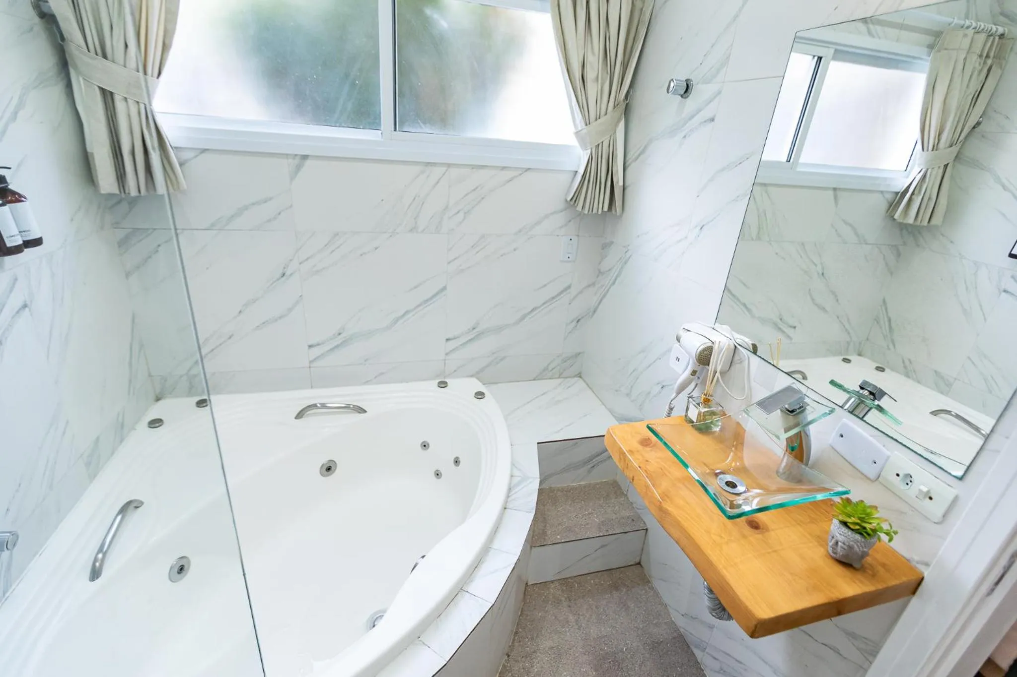 Hot Tub in Pousada Vila Tio Lé