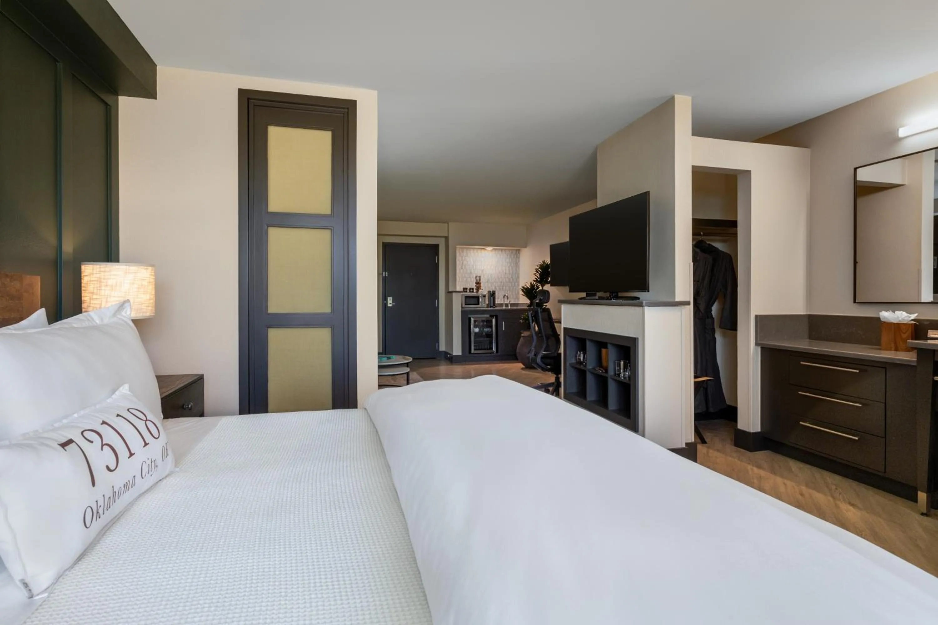 Bedroom, Bed in The Winslow - Oklahoma City