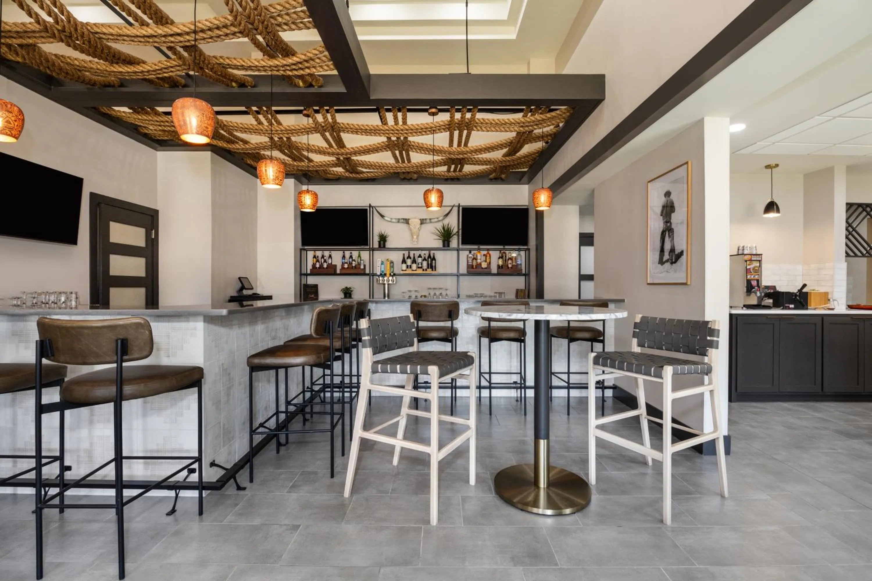 Lounge or bar in The Winslow - Oklahoma City