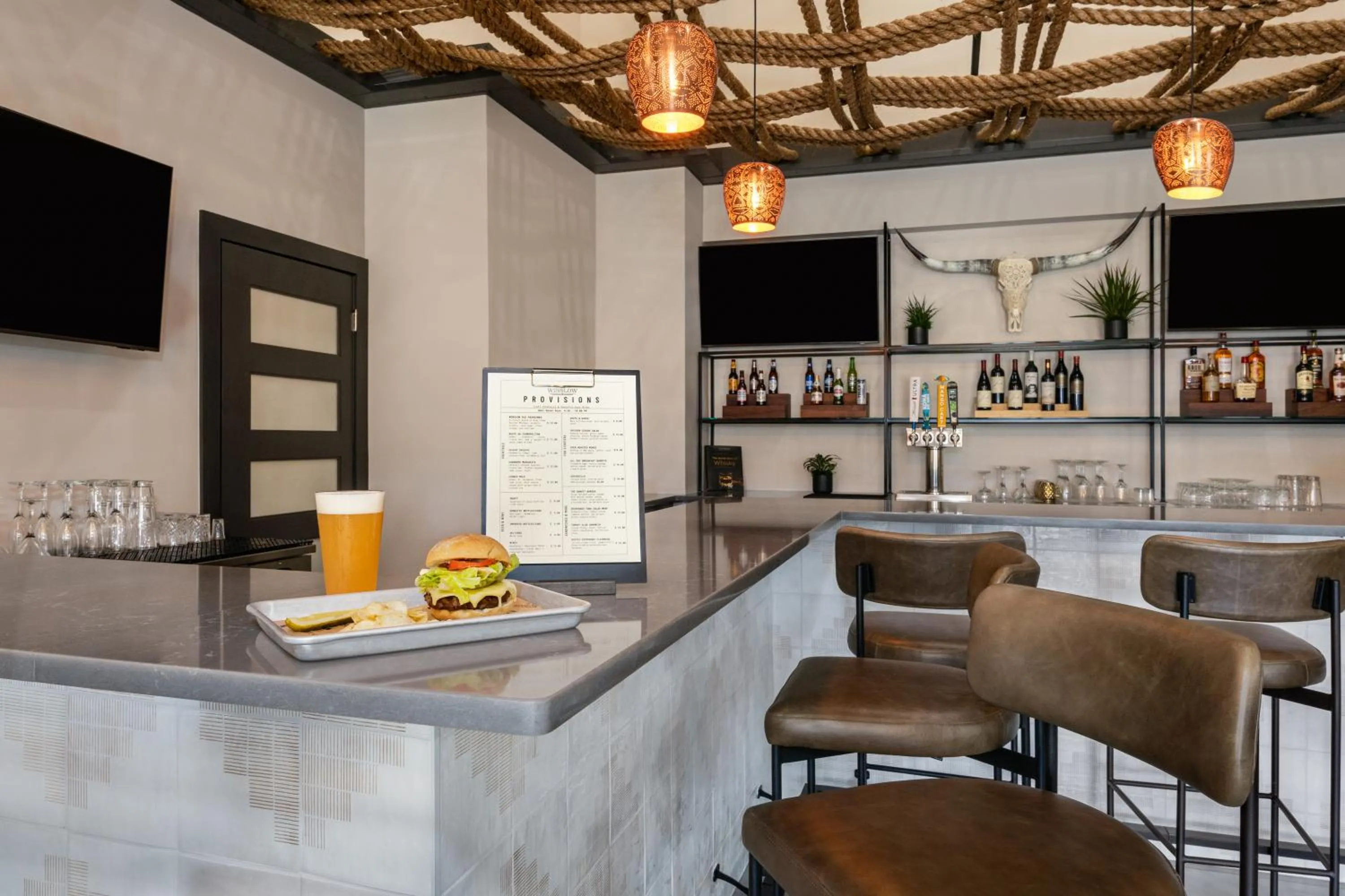 Lounge or bar in The Winslow - Oklahoma City