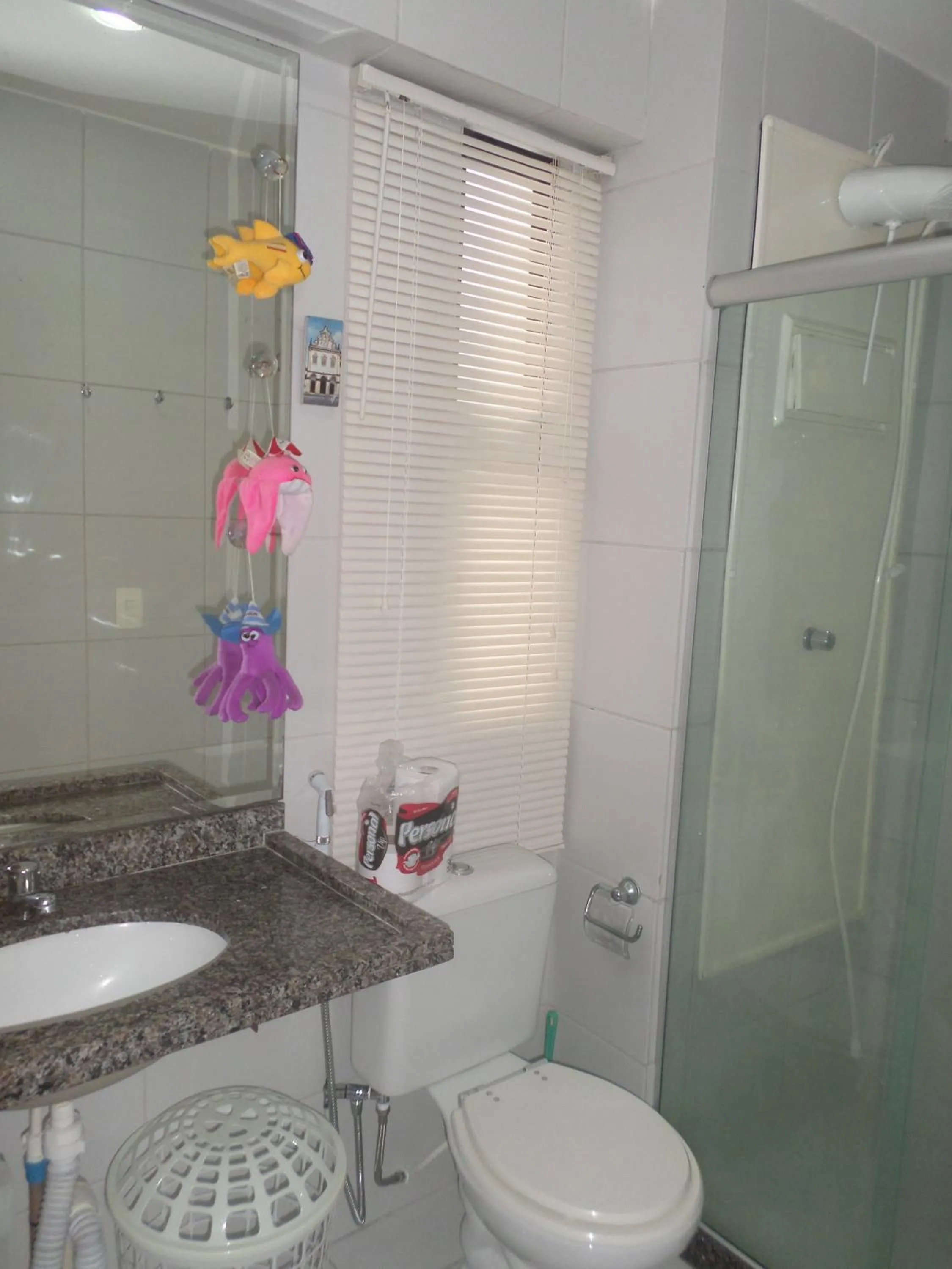 Bathroom in Jaqueira Home Service