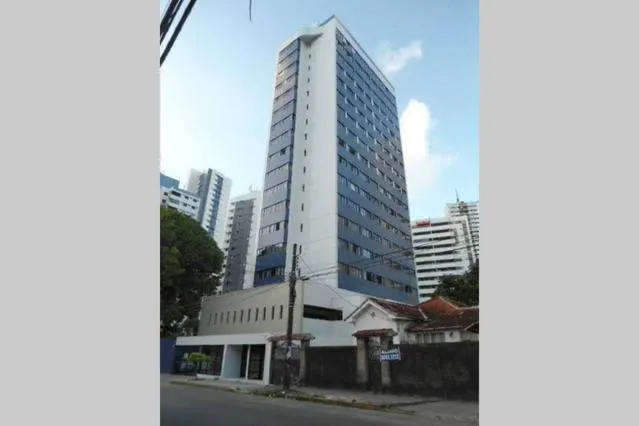 Property building in Jaqueira Home Service