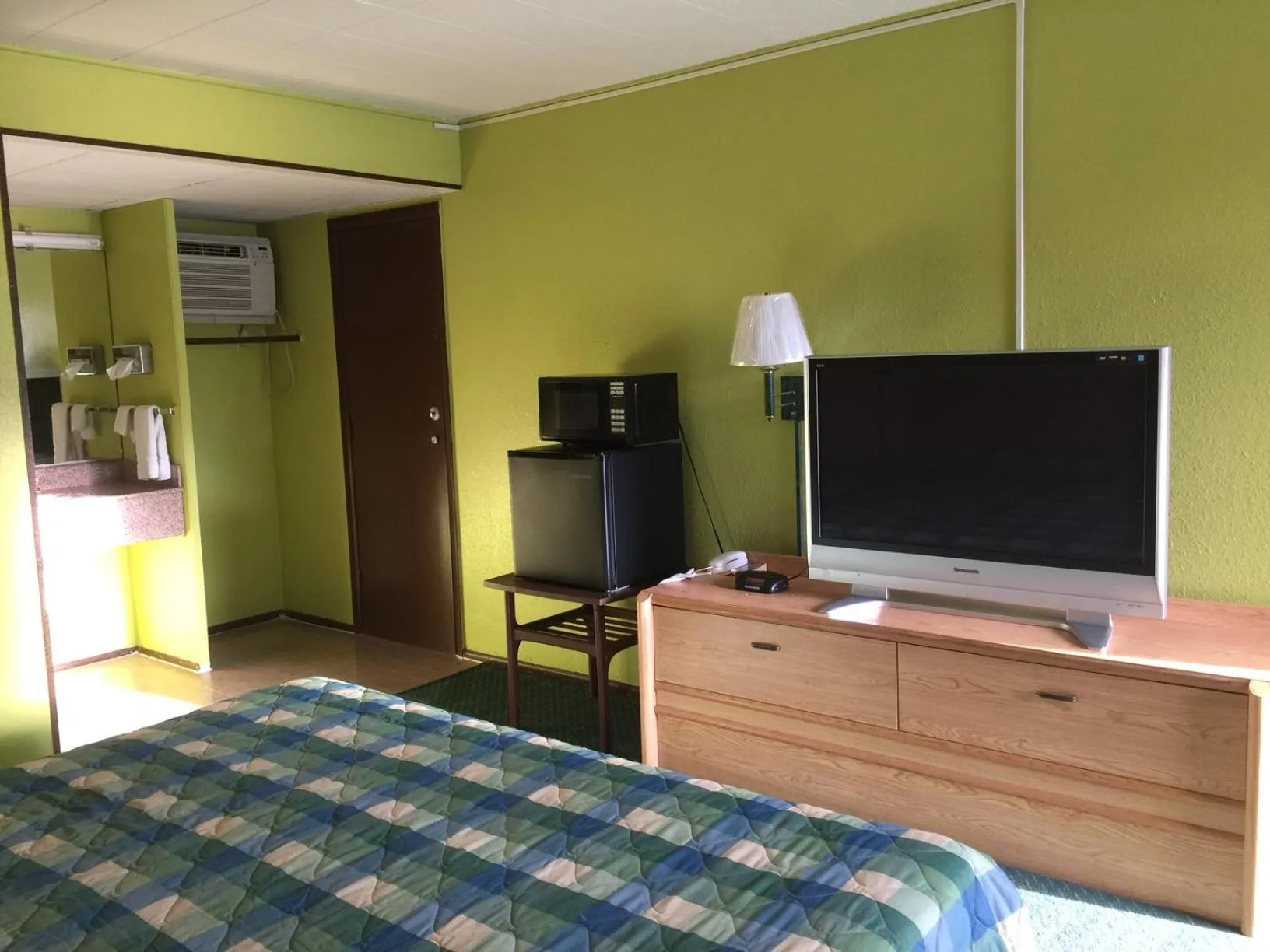 Bed in Statesman Inn