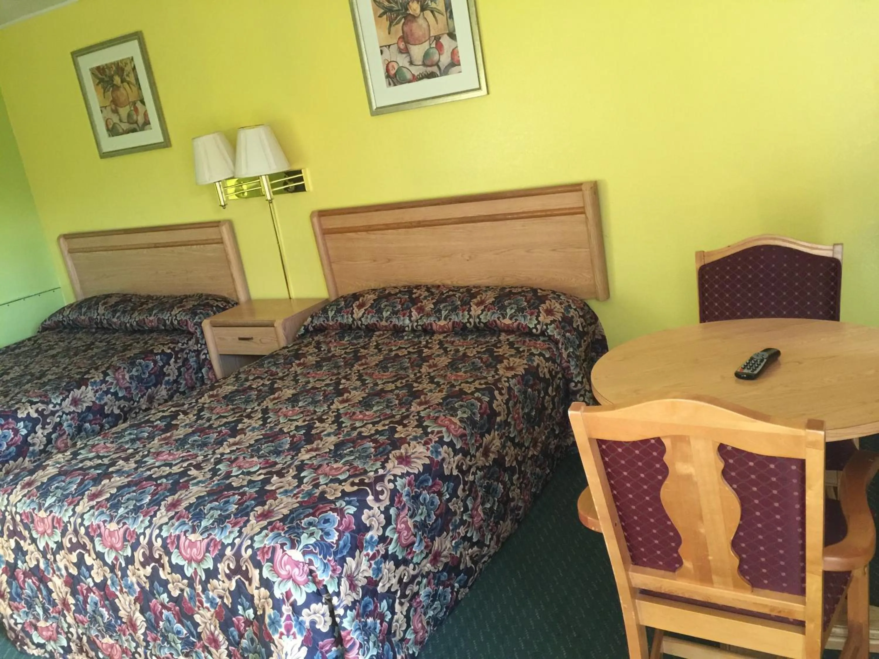 Bed in Statesman Inn