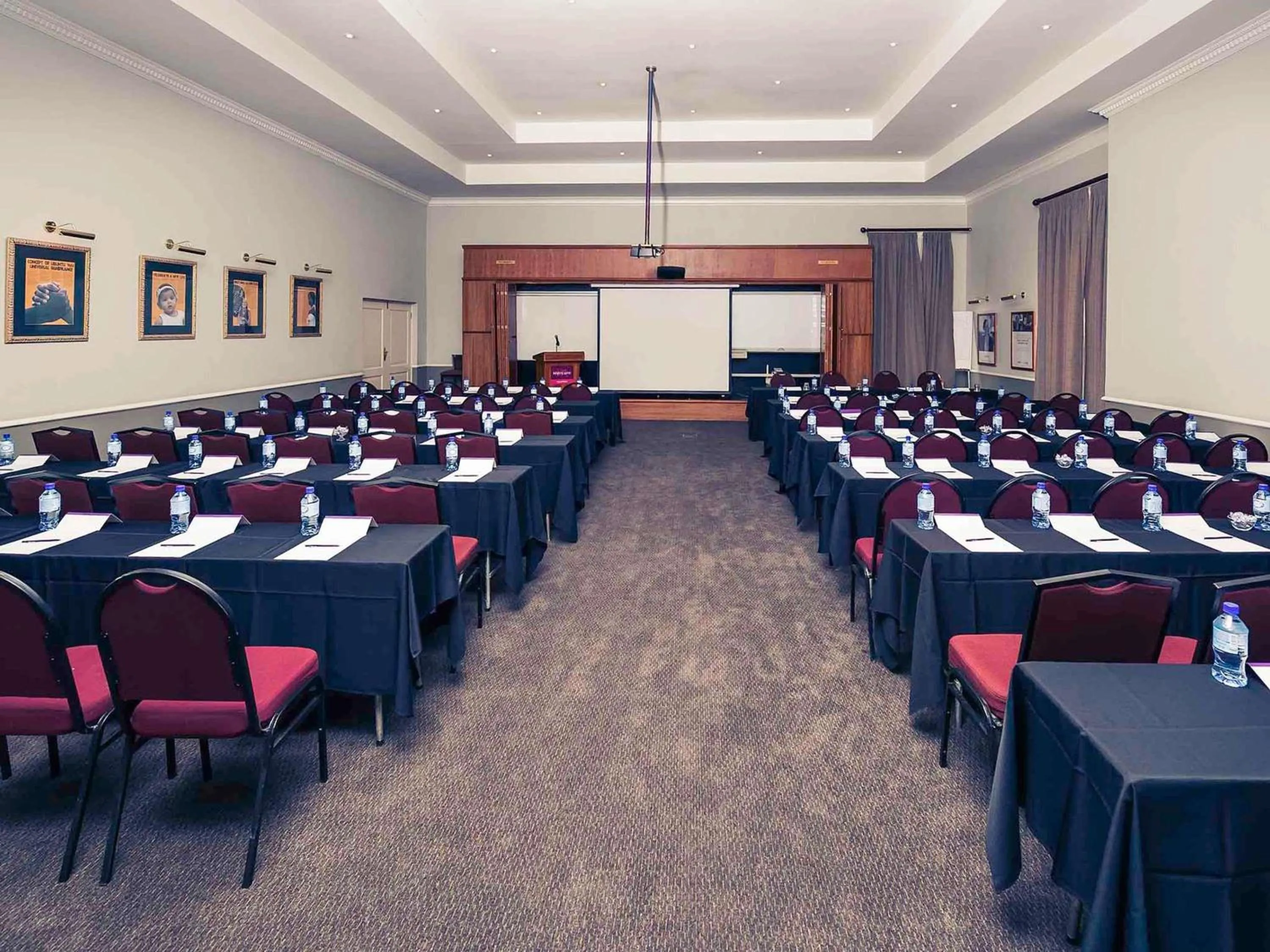 Meeting/conference room in Mercure Hotel Nelspruit