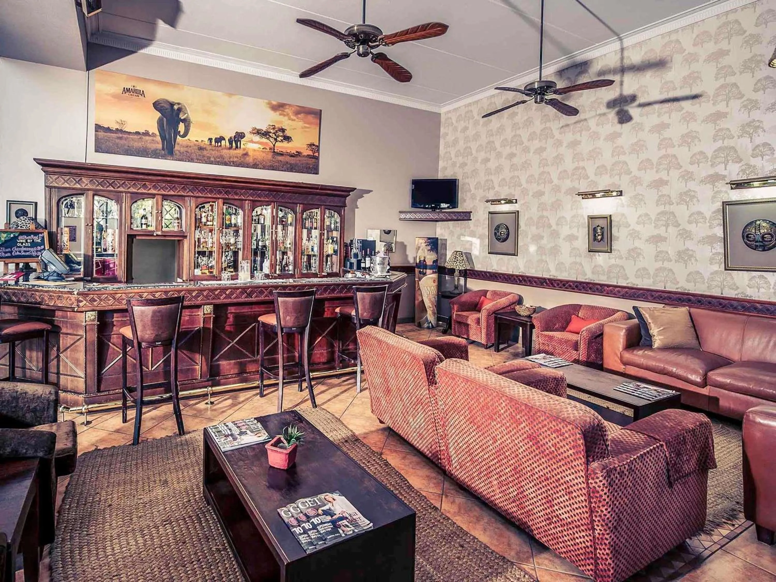 Lounge or bar in Mercure Hotel Nelspruit