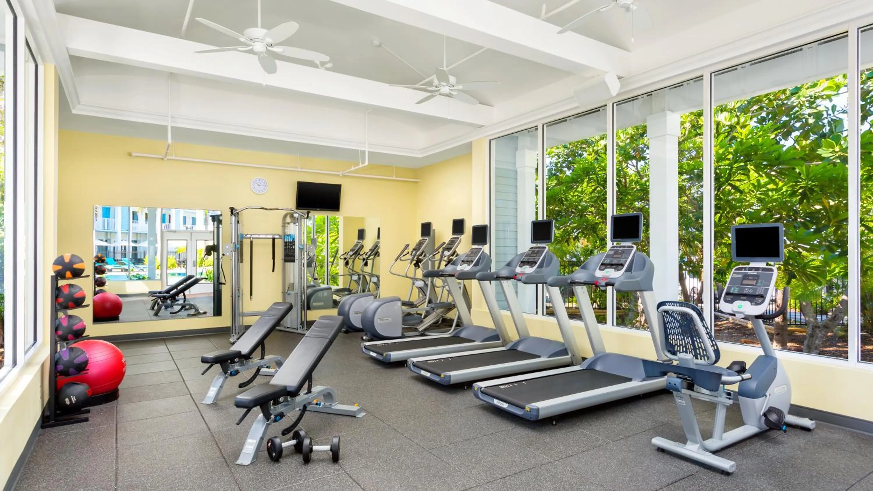 Fitness centre/facilities in Blue Flamingo Resort Key West