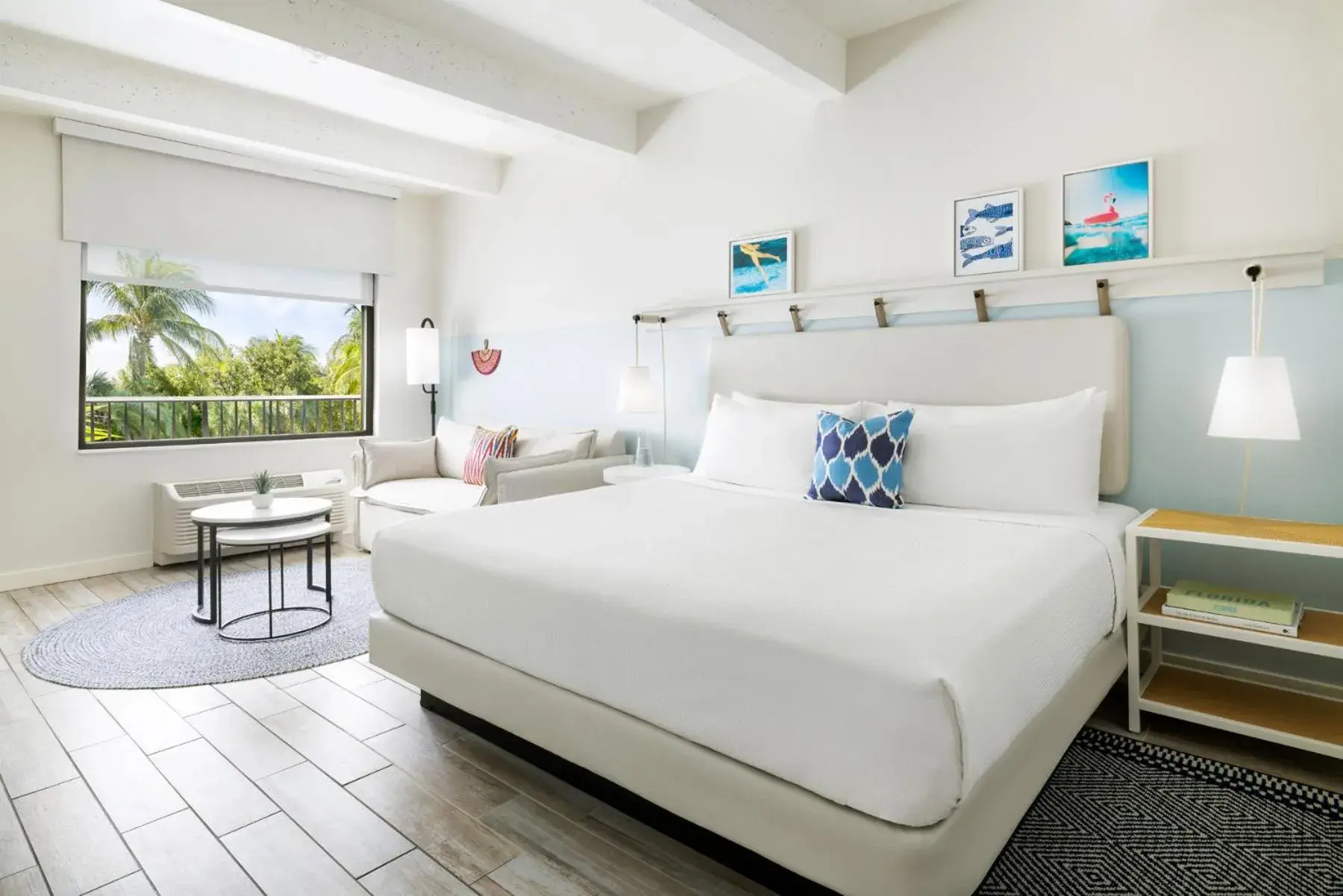 Bed in Blue Flamingo Resort Key West Bed in Blue Flamingo Resort Key West