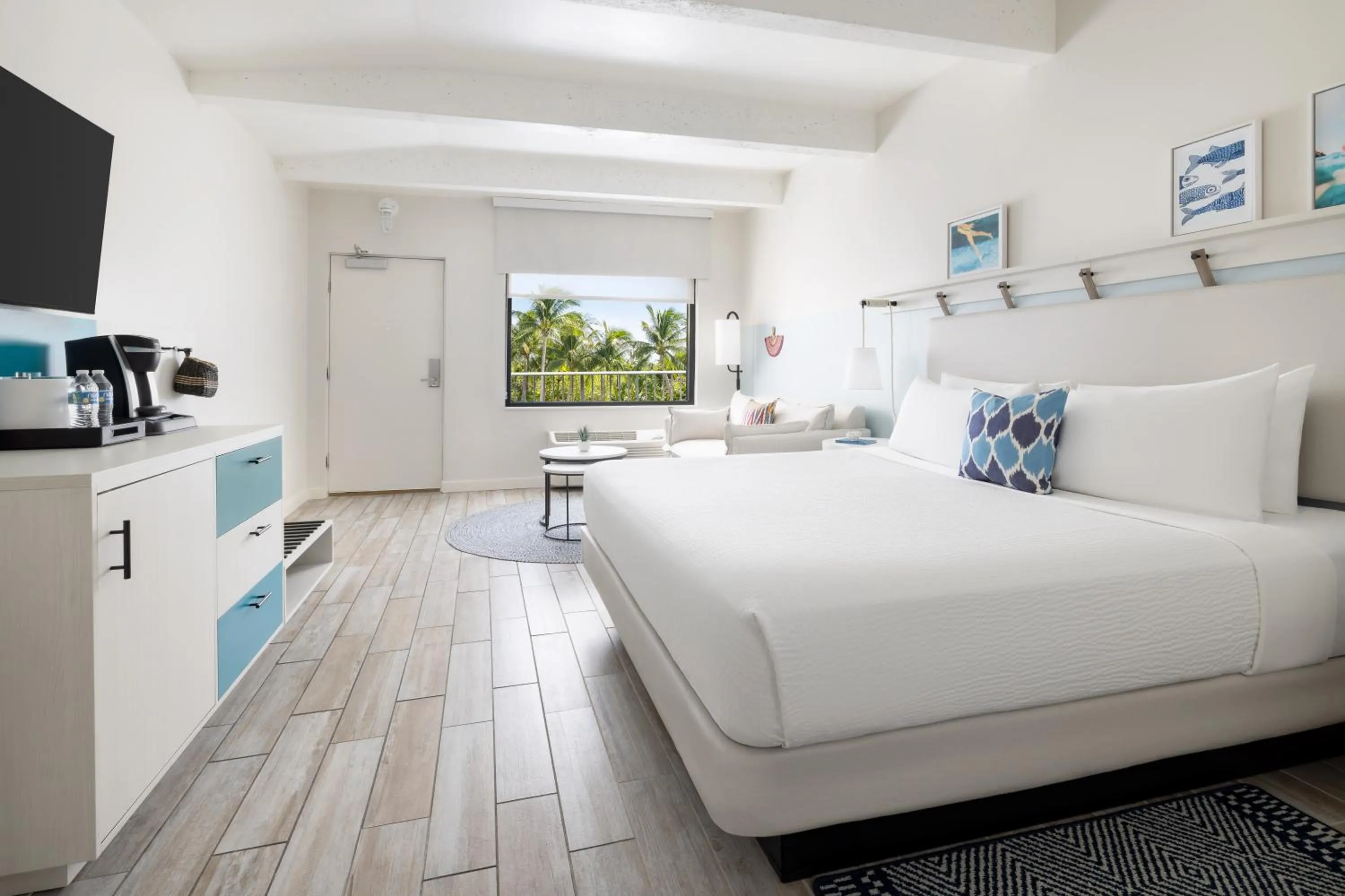 Bedroom, Bed in Blue Flamingo Resort Key West