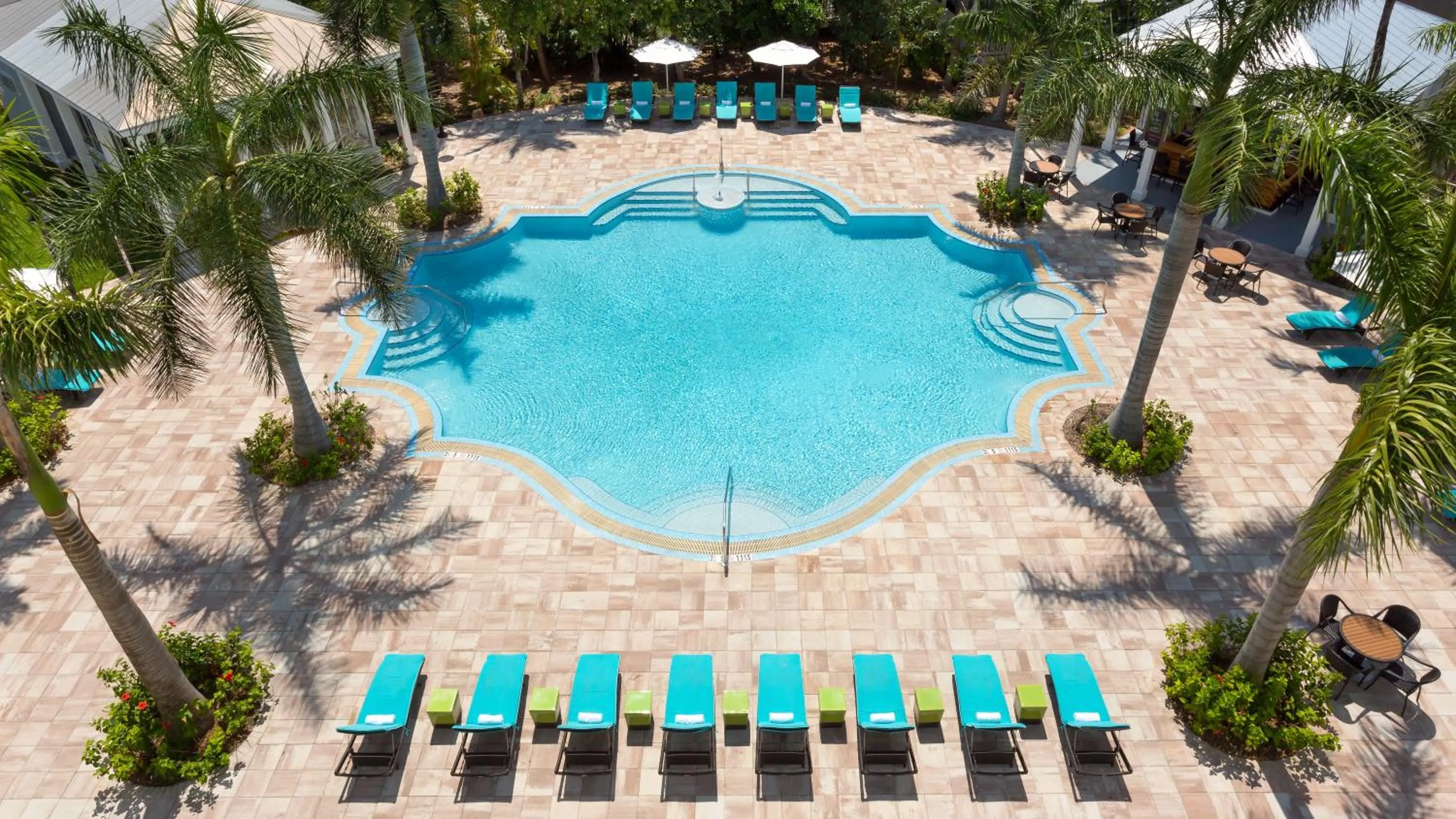 Swimming pool in Blue Flamingo Resort Key West