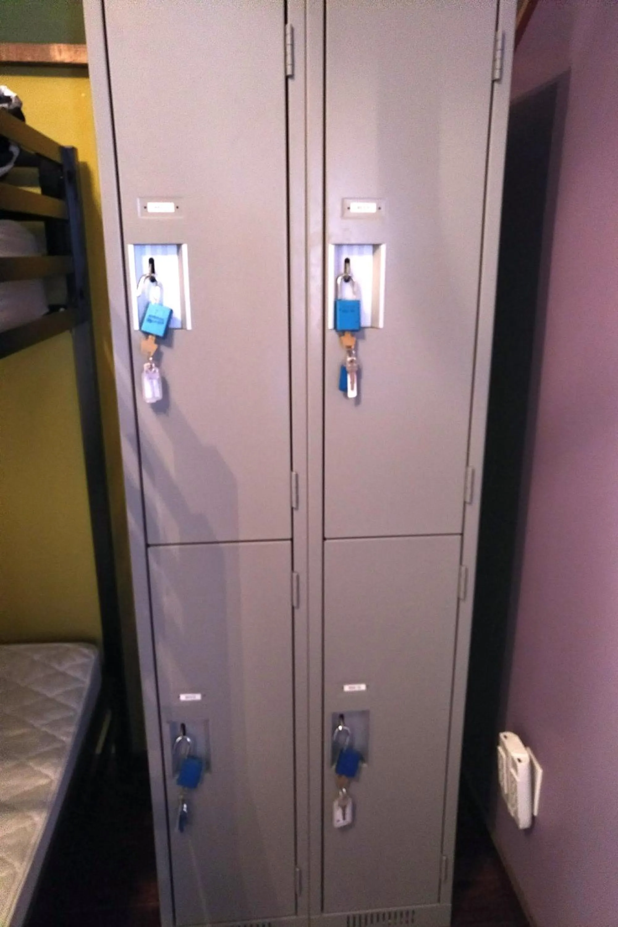 Decorative detail in Wanderer's Inn Backpackers Hostel