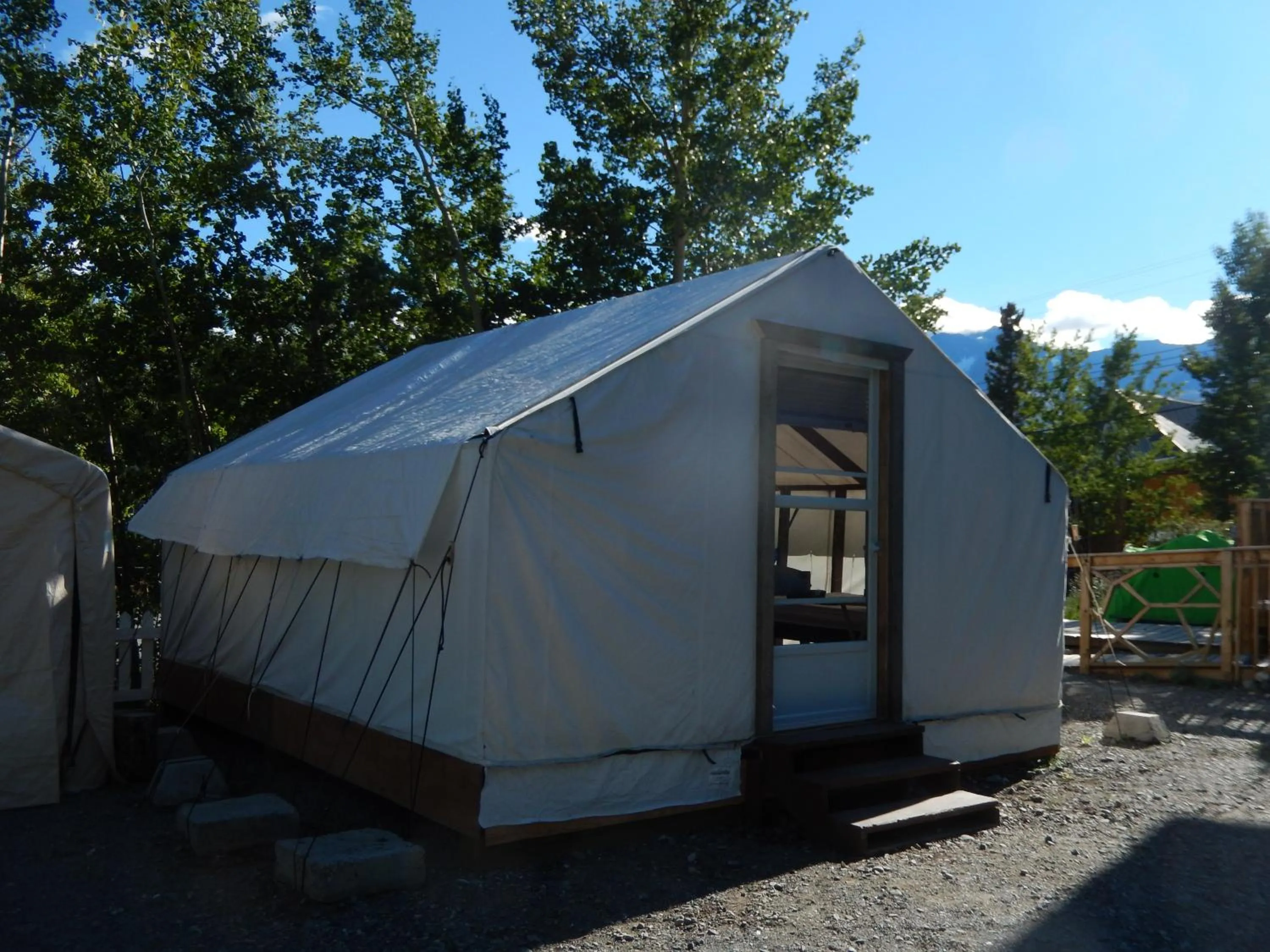 Facade/entrance in Wanderer's Inn Backpackers Hostel