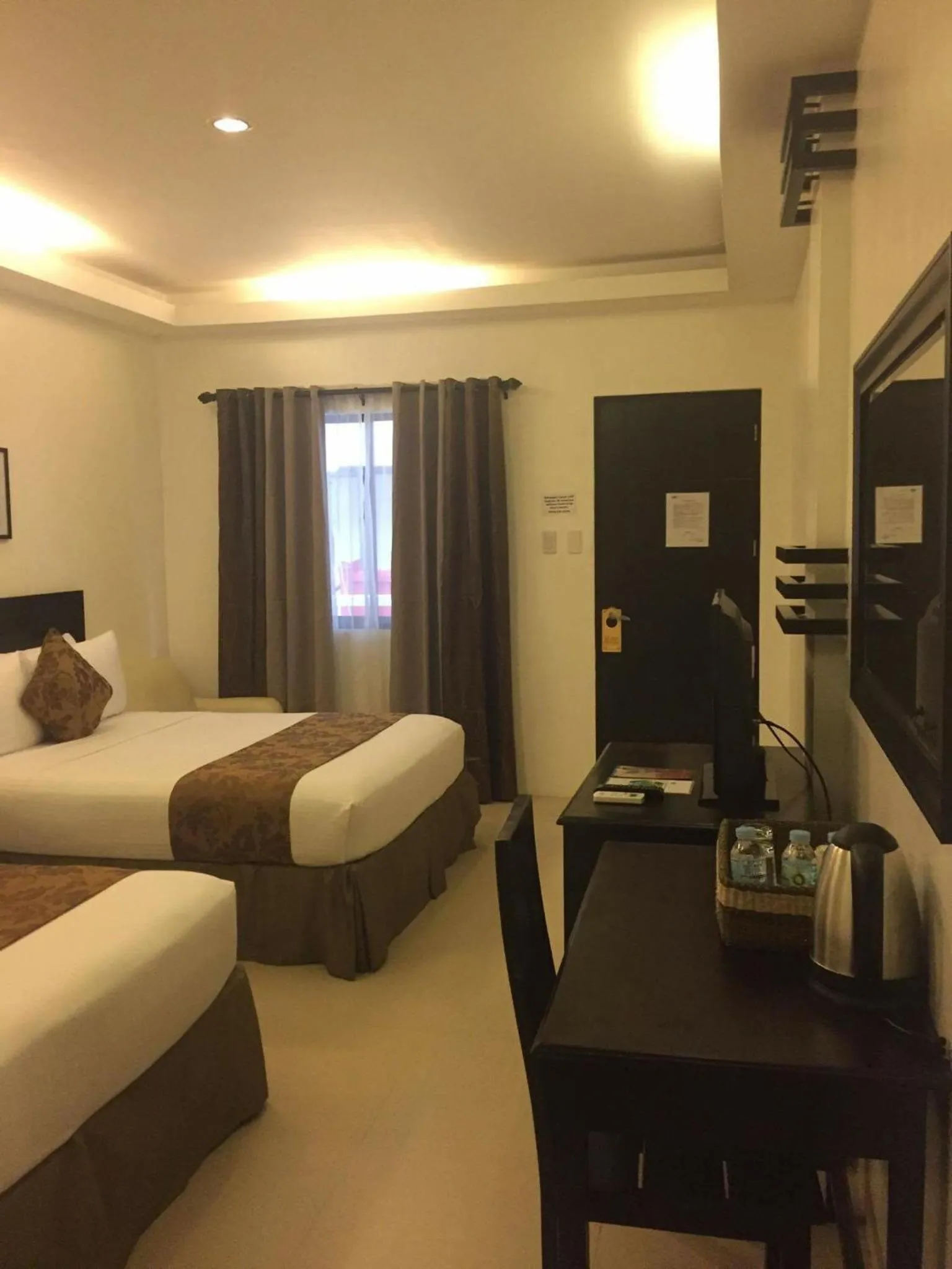 Bed in Chateau De Boracay