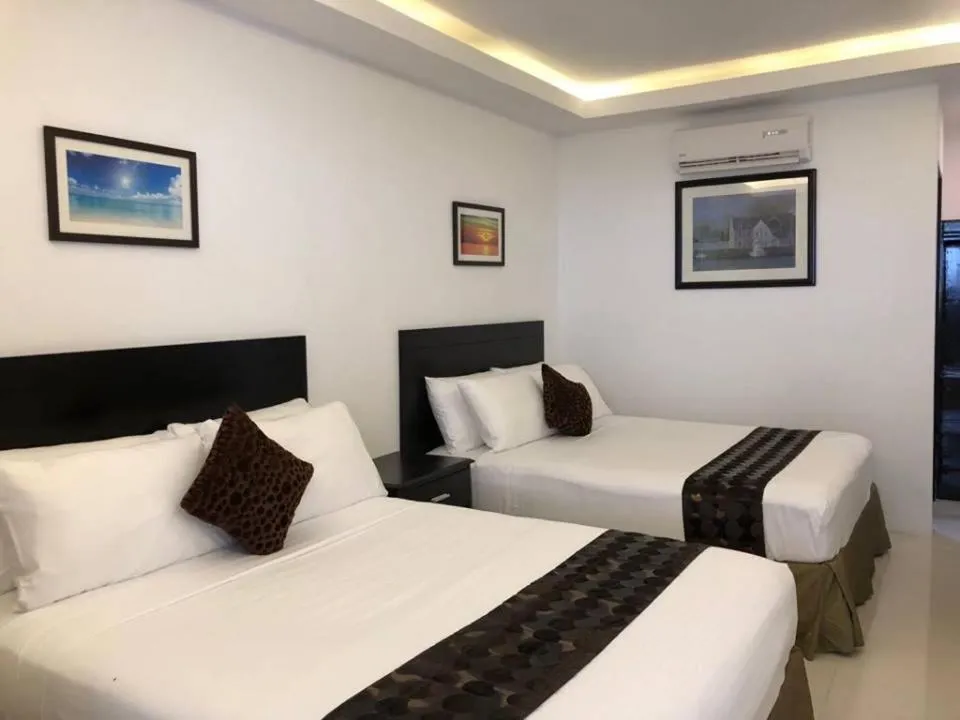 Bed in Chateau De Boracay