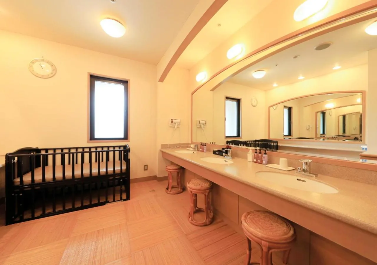 cot in Kamogawa Grand Tower