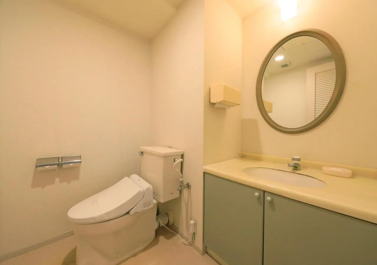 Toilet in Kamogawa Grand Tower