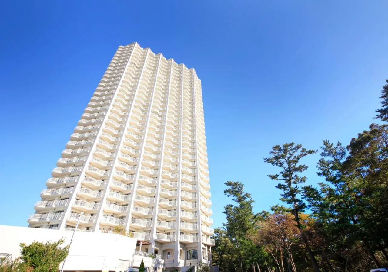 Property building in Kamogawa Grand Tower Property building in Kamogawa Grand Tower