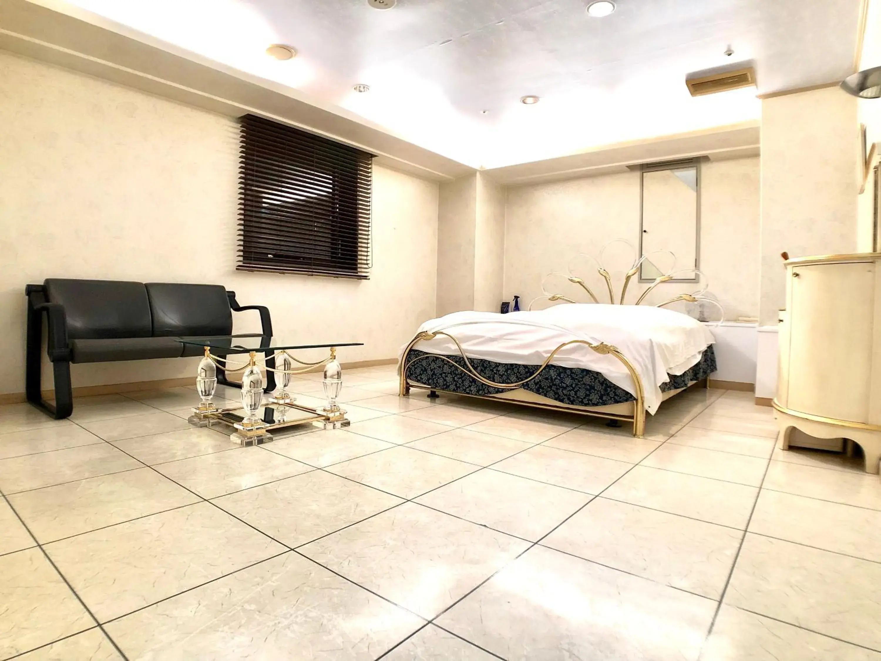 Photo of the whole room, Bed in Hotel Ritz Koshien Photo of the whole room, Bed in Hotel Ritz Koshien