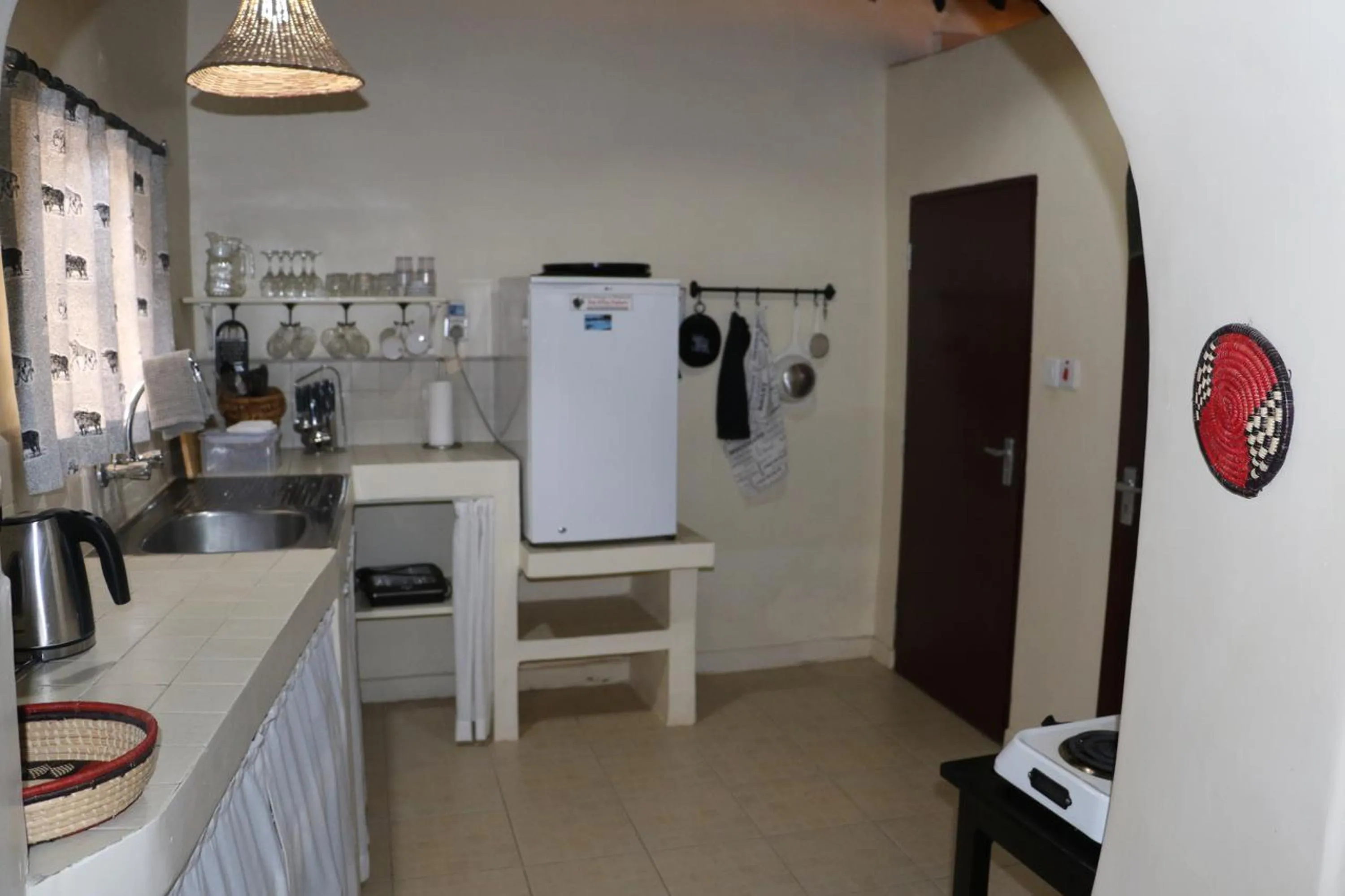 Kitchen or kitchenette in Nyati Hill Cottages