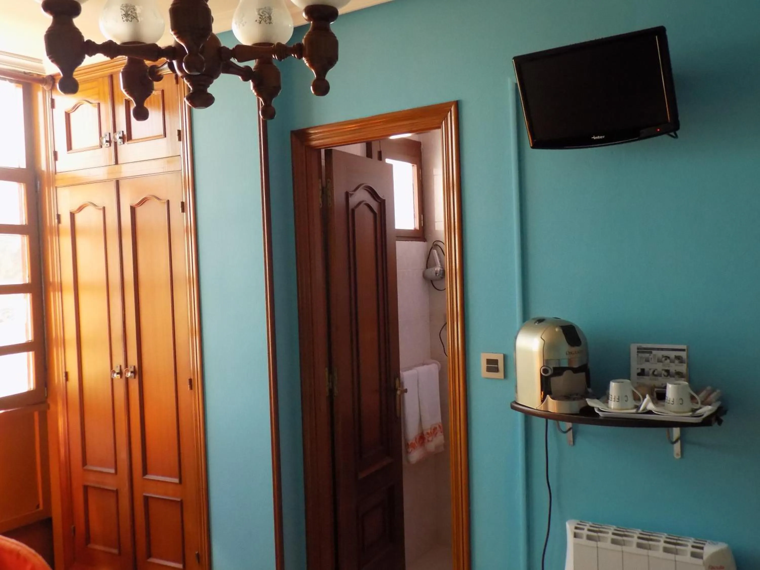 Coffee/tea facilities in Hotel Imperial