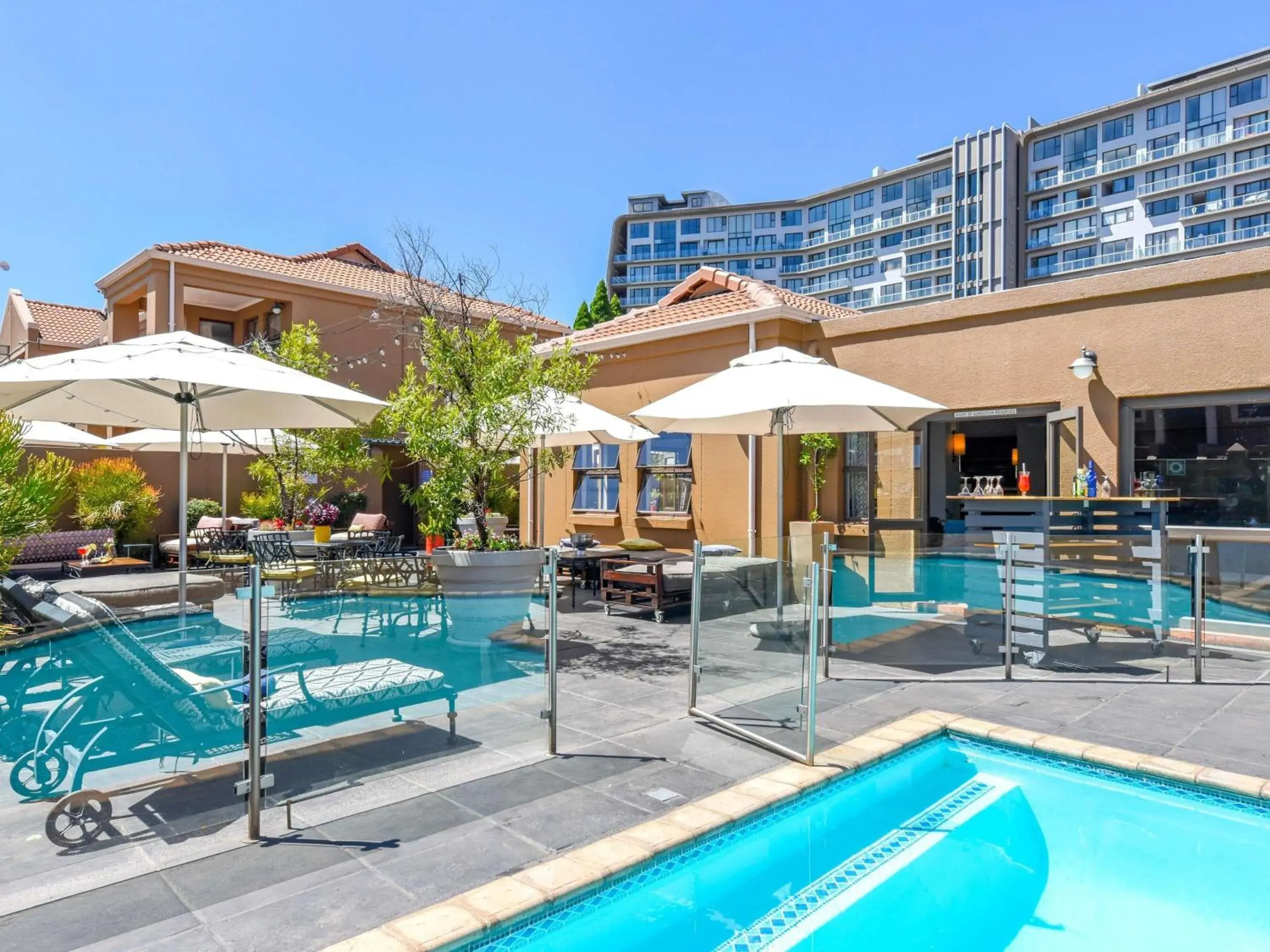Pool view in Mercure Hotel Bedfordview Pool view in Mercure Hotel Bedfordview