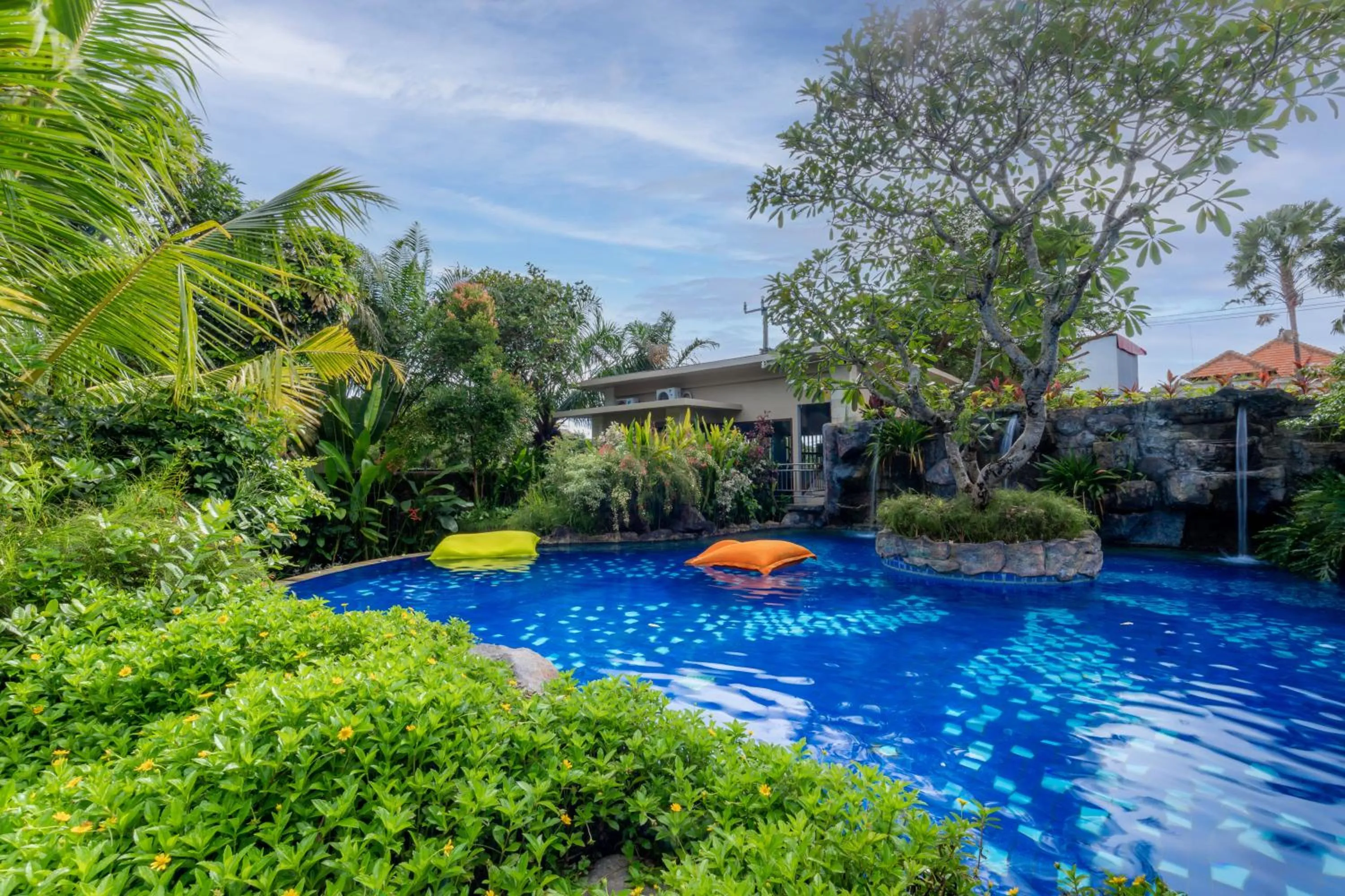 Swimming pool in The Leaf Jimbaran