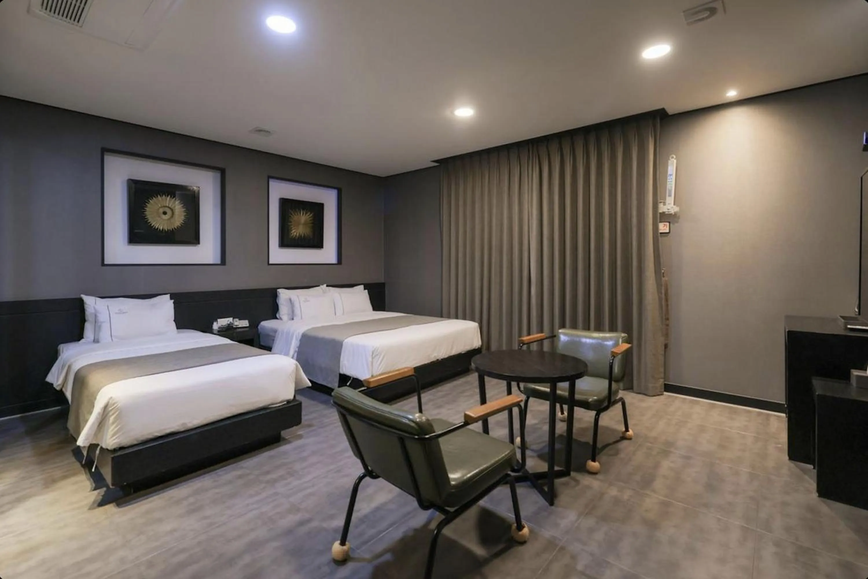 Bed in Yeosu Hotel Zava