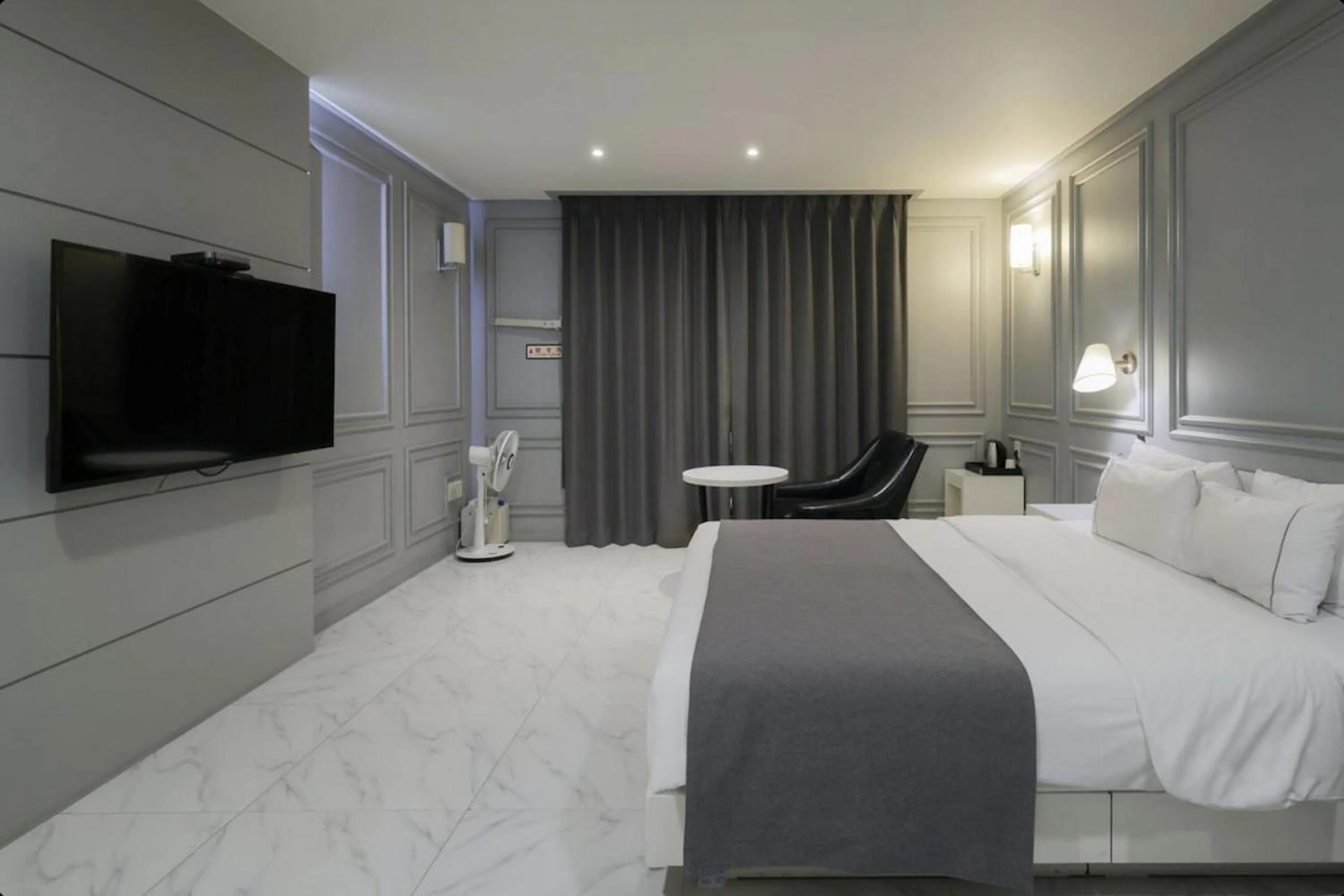 Bed in Yeosu Hotel Zava