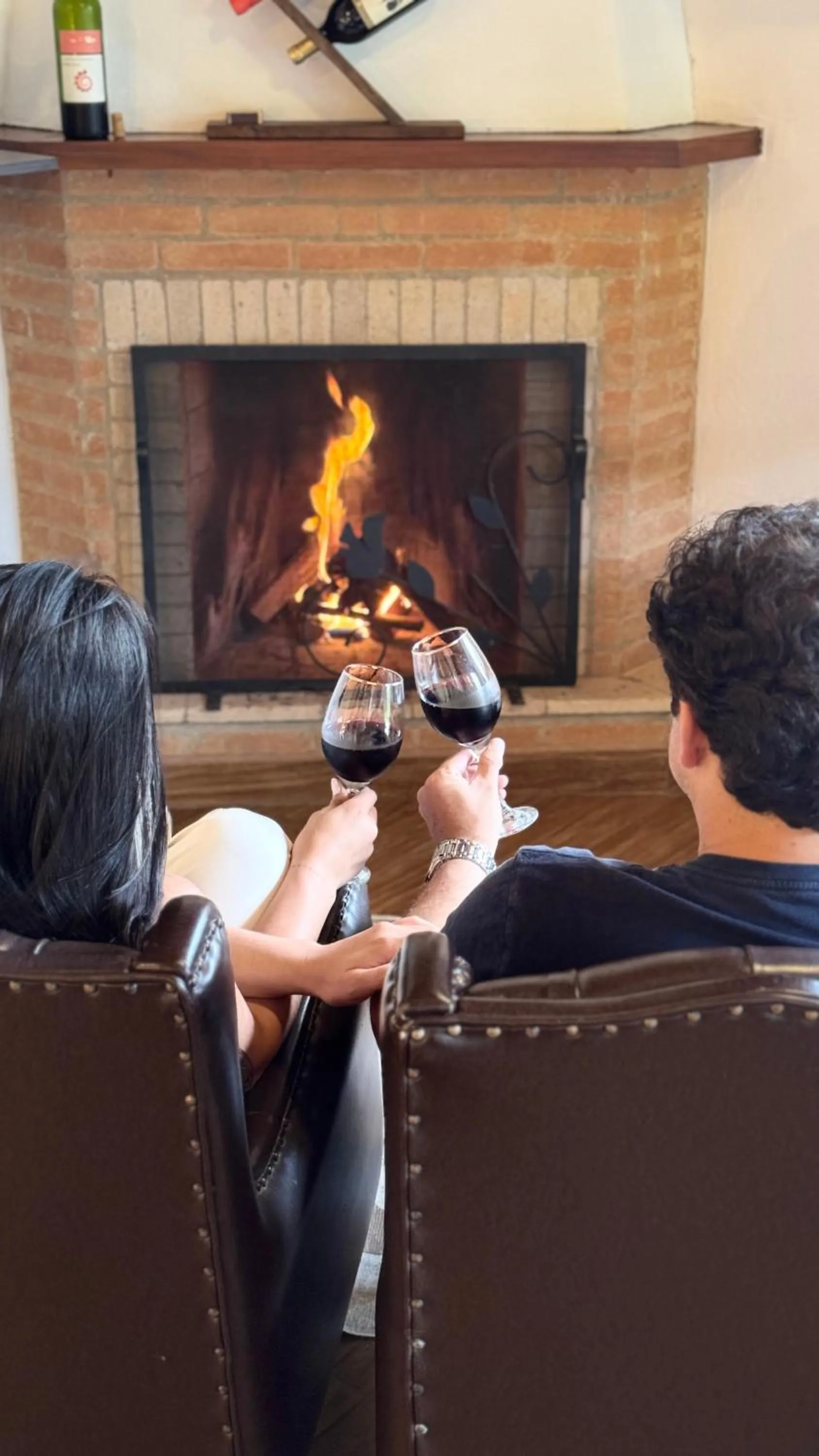 fireplace in Chalés Leopoldo em Monte Verde