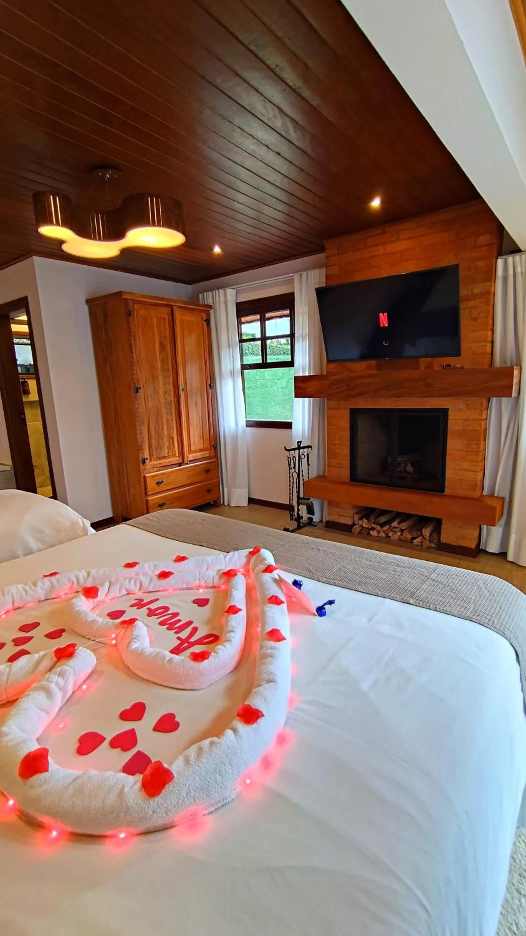 TV and multimedia, Bed in Chalés Leopoldo em Monte Verde