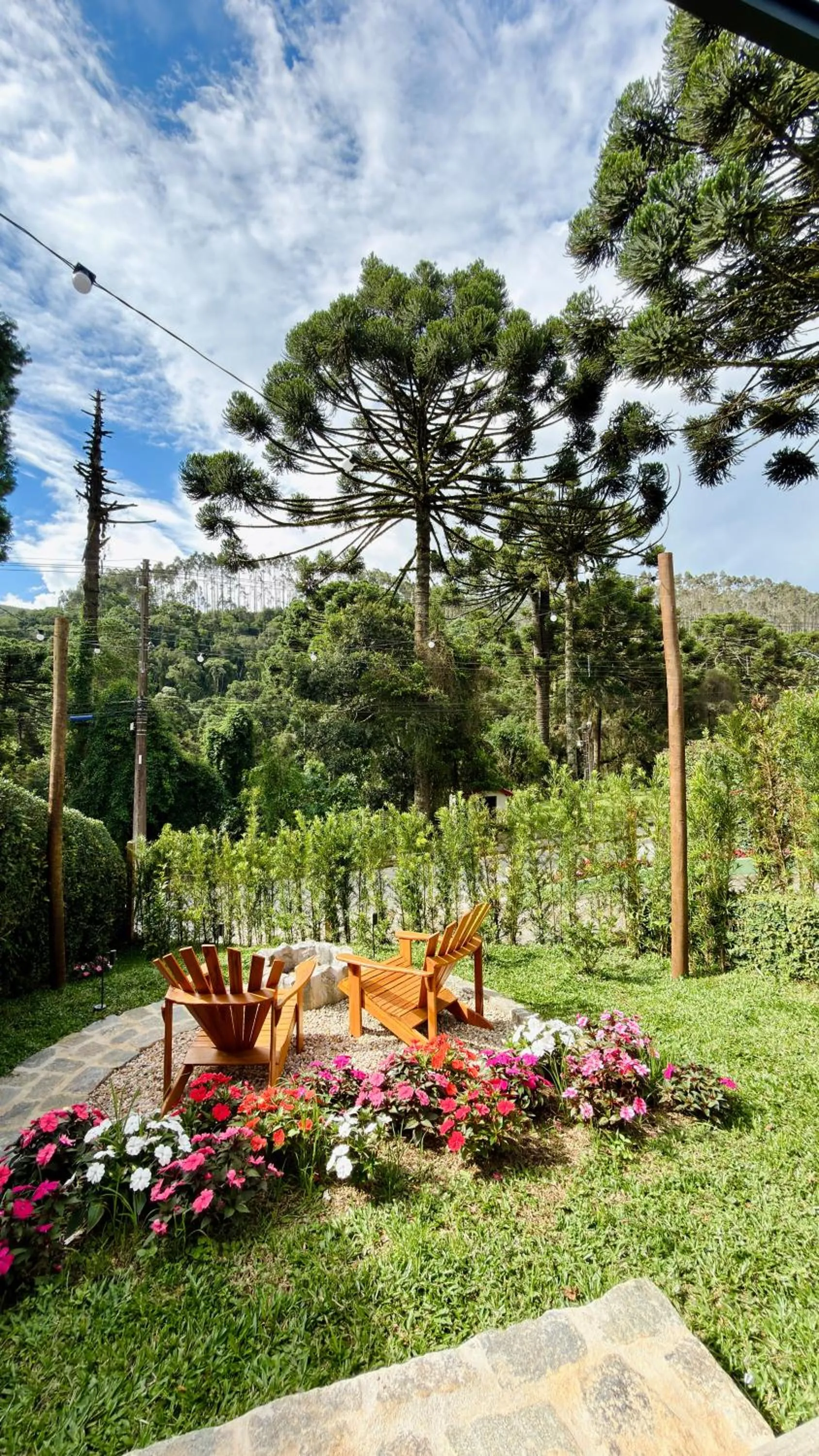 Garden in Chalés Leopoldo em Monte Verde