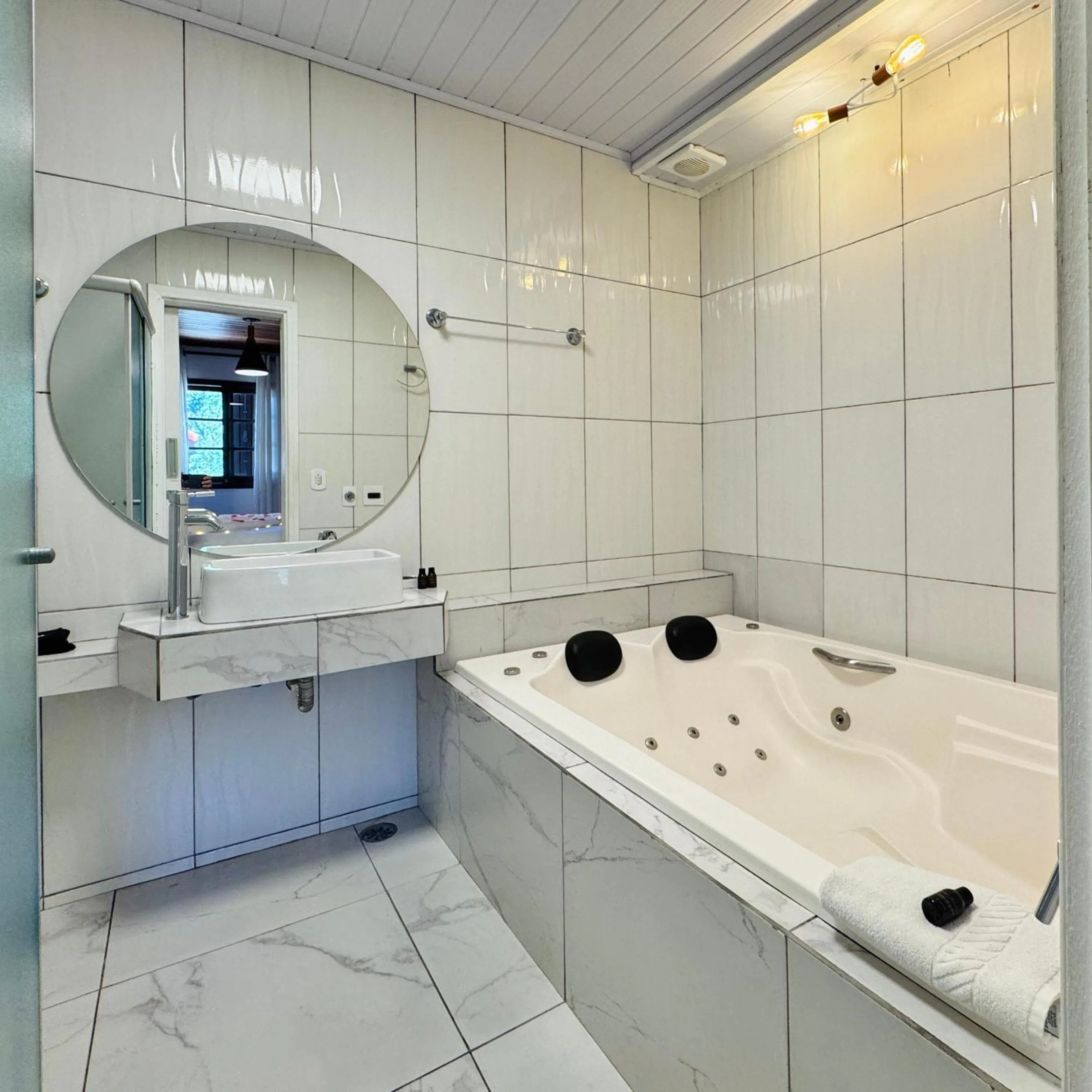 Bath in Chalés Leopoldo em Monte Verde