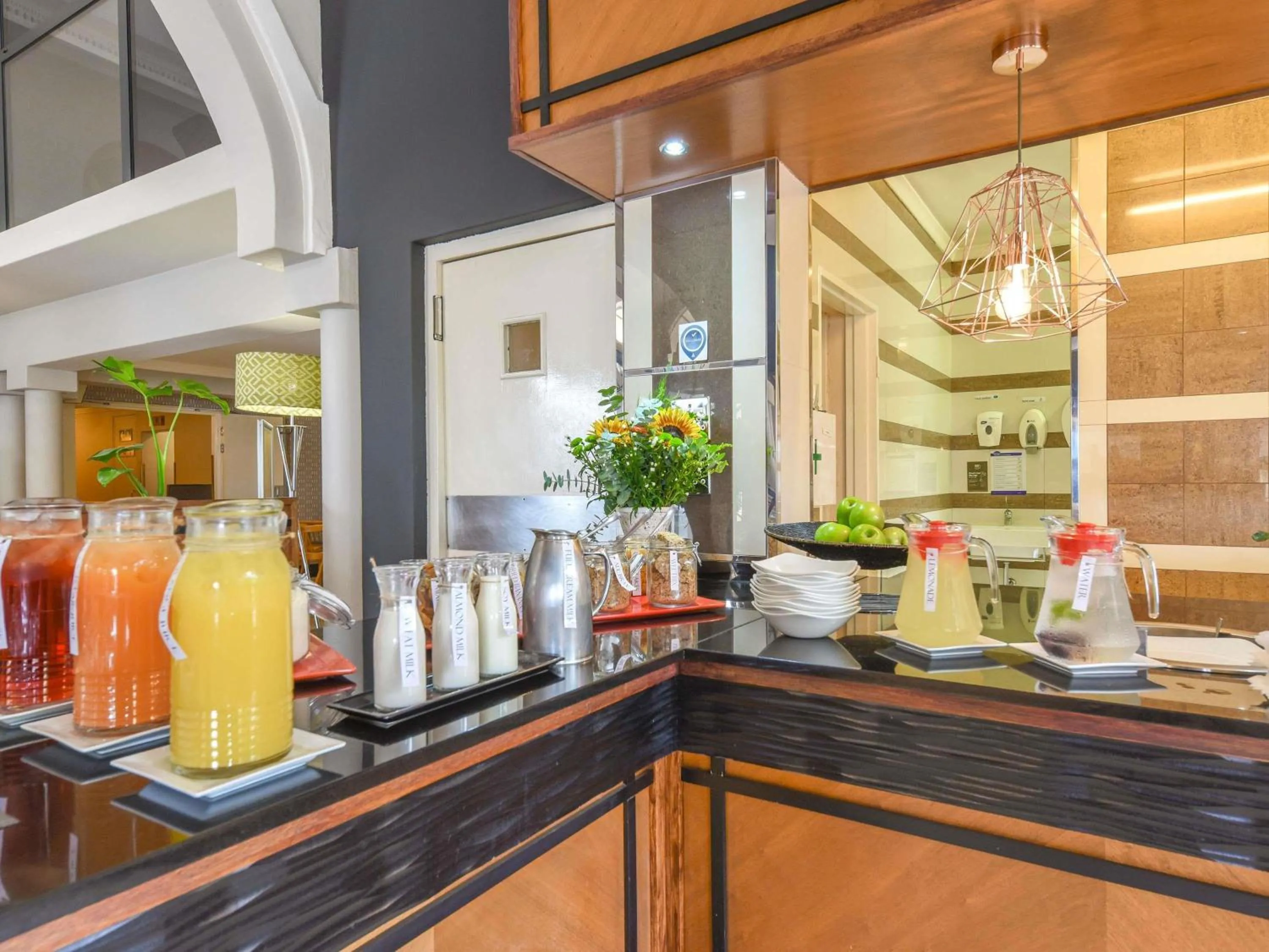 Breakfast in Mercure Johannesburg Midrand