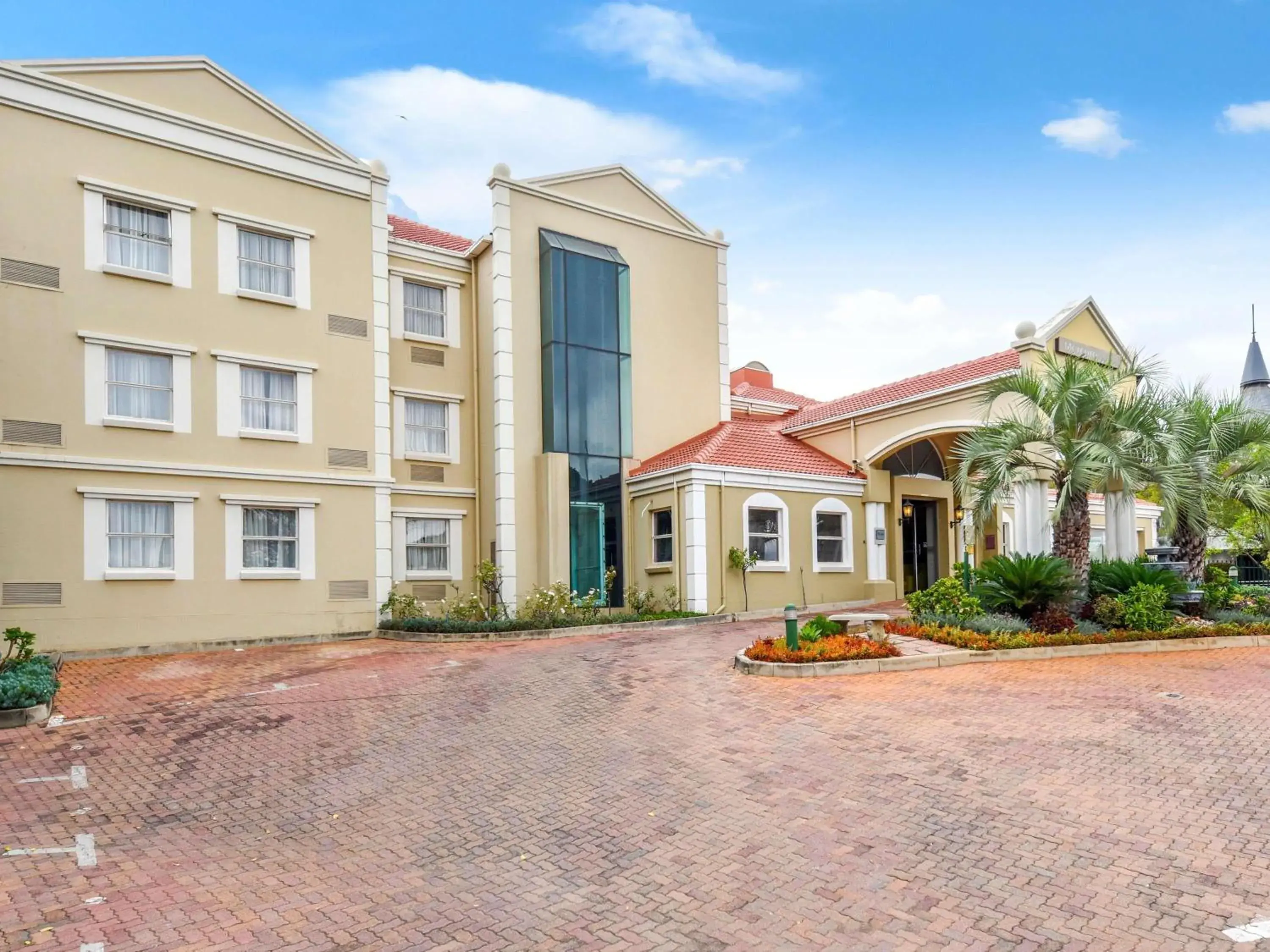 Property building in Mercure Johannesburg Midrand Property building in Mercure Johannesburg Midrand