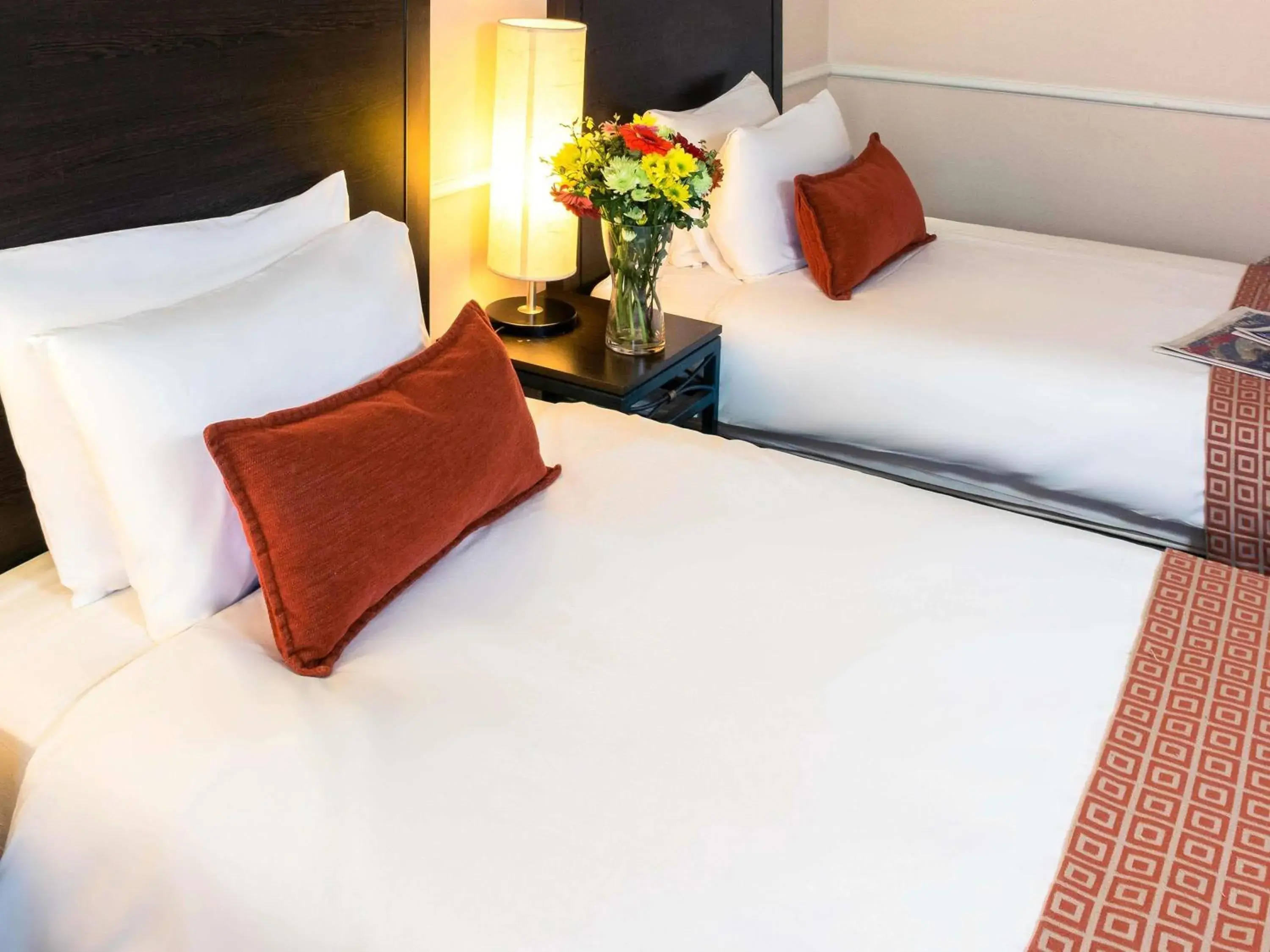 Bedroom, Bed in Mercure Johannesburg Midrand Bedroom, Bed in Mercure Johannesburg Midrand