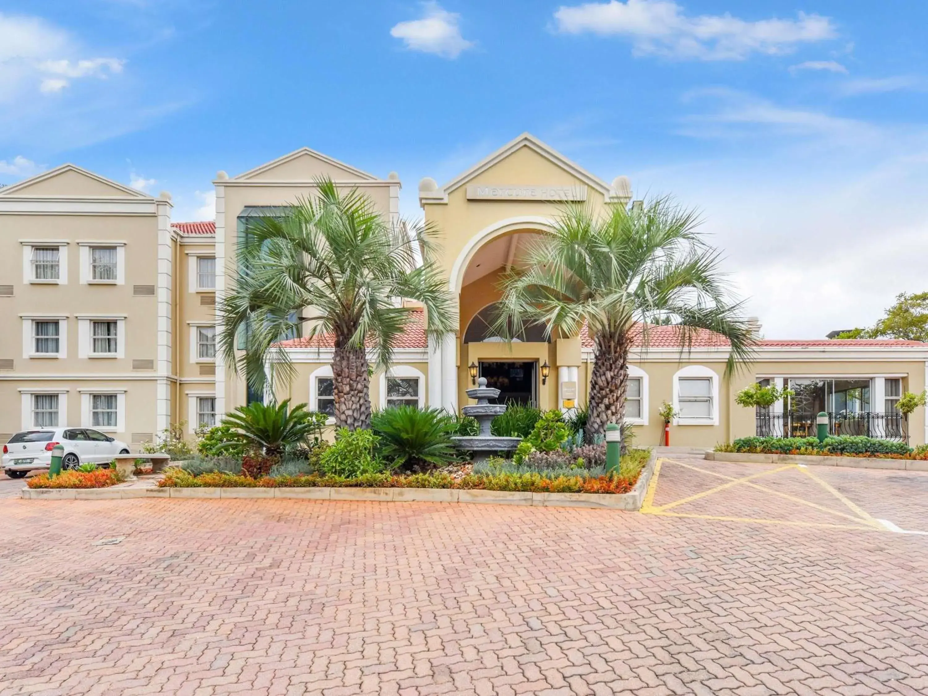 Property building in Mercure Johannesburg Midrand Property building in Mercure Johannesburg Midrand