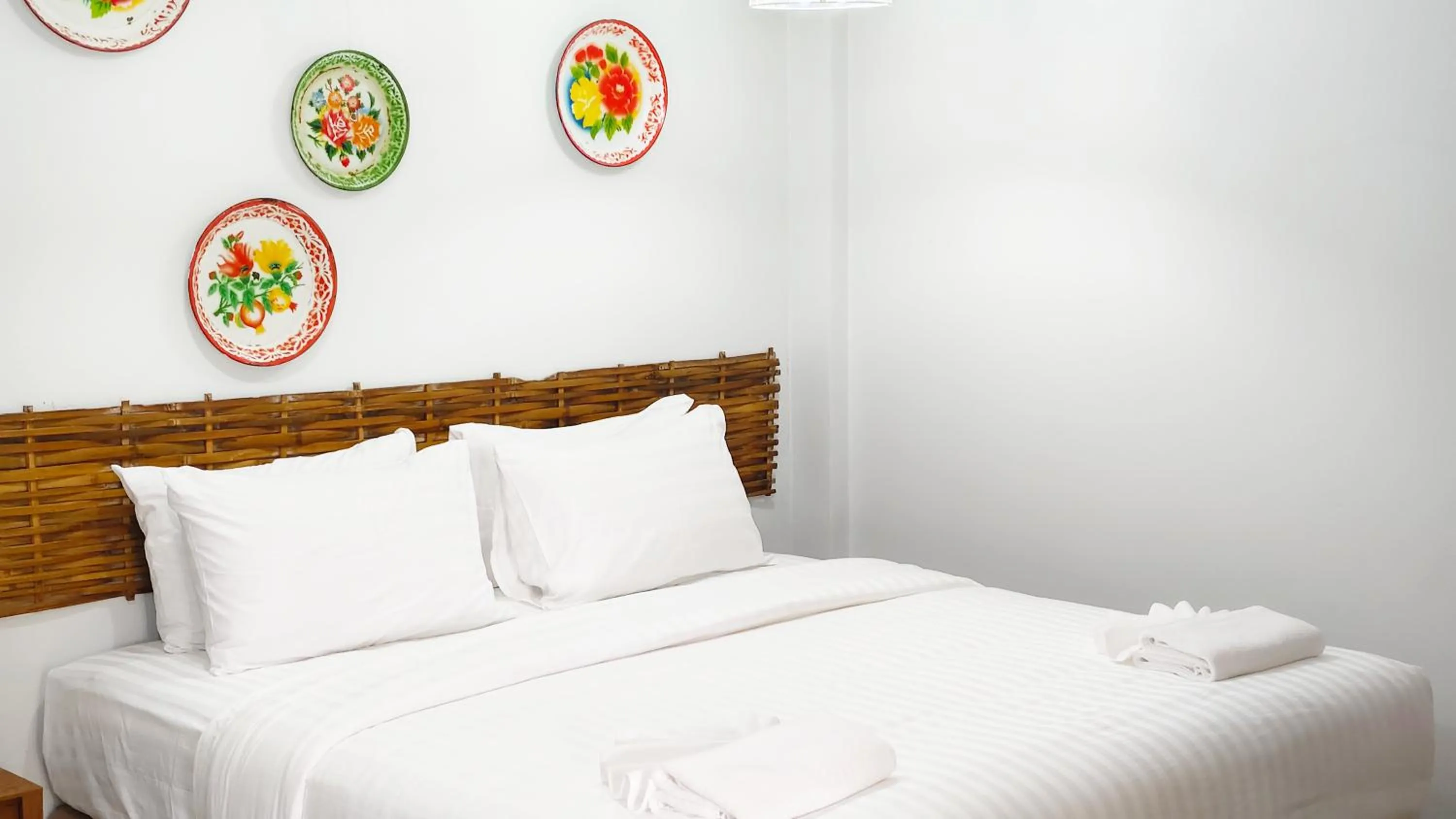 Bed in Baan Toom Village and Resort