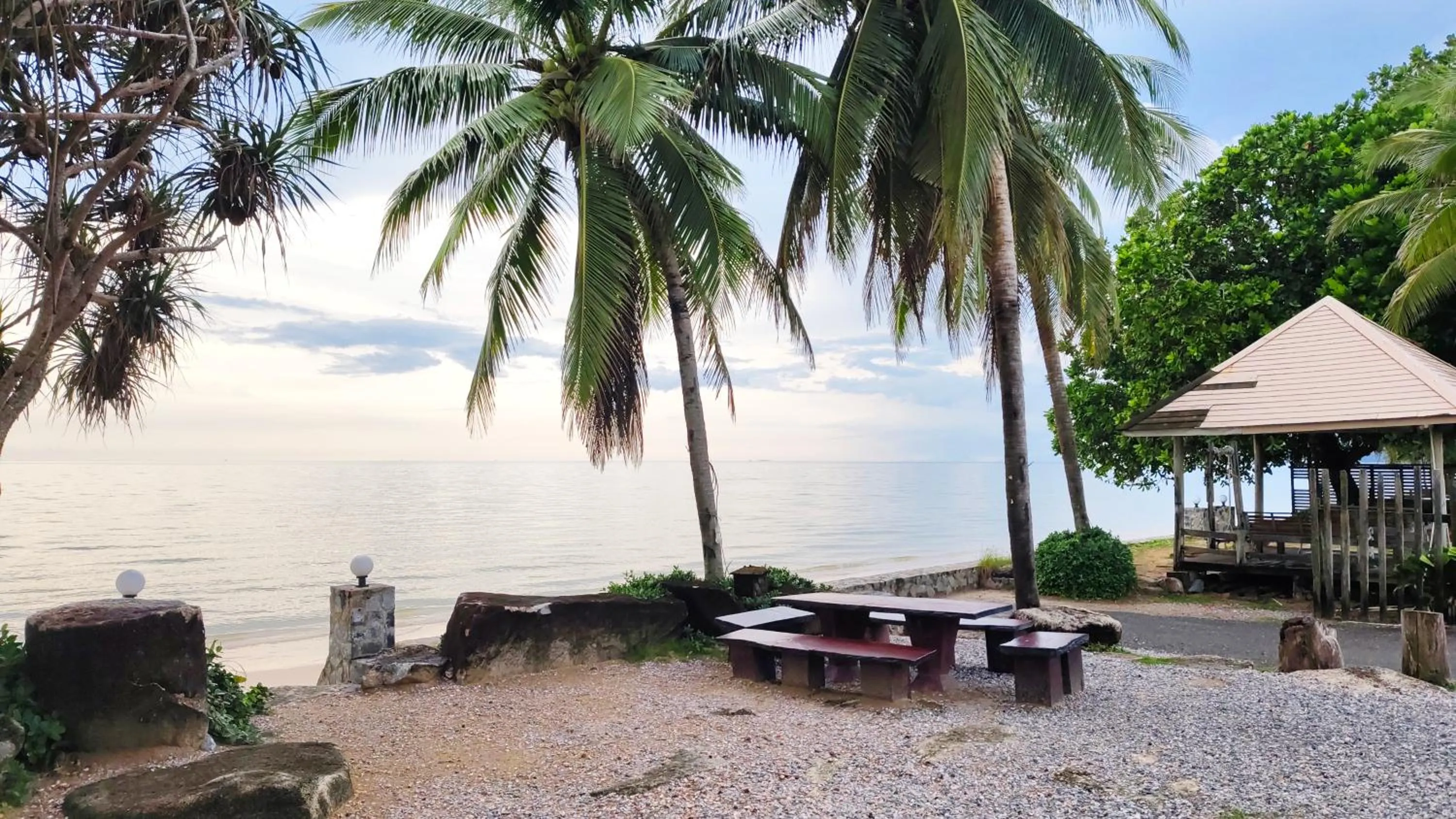 Beach in Baan Toom Village and Resort