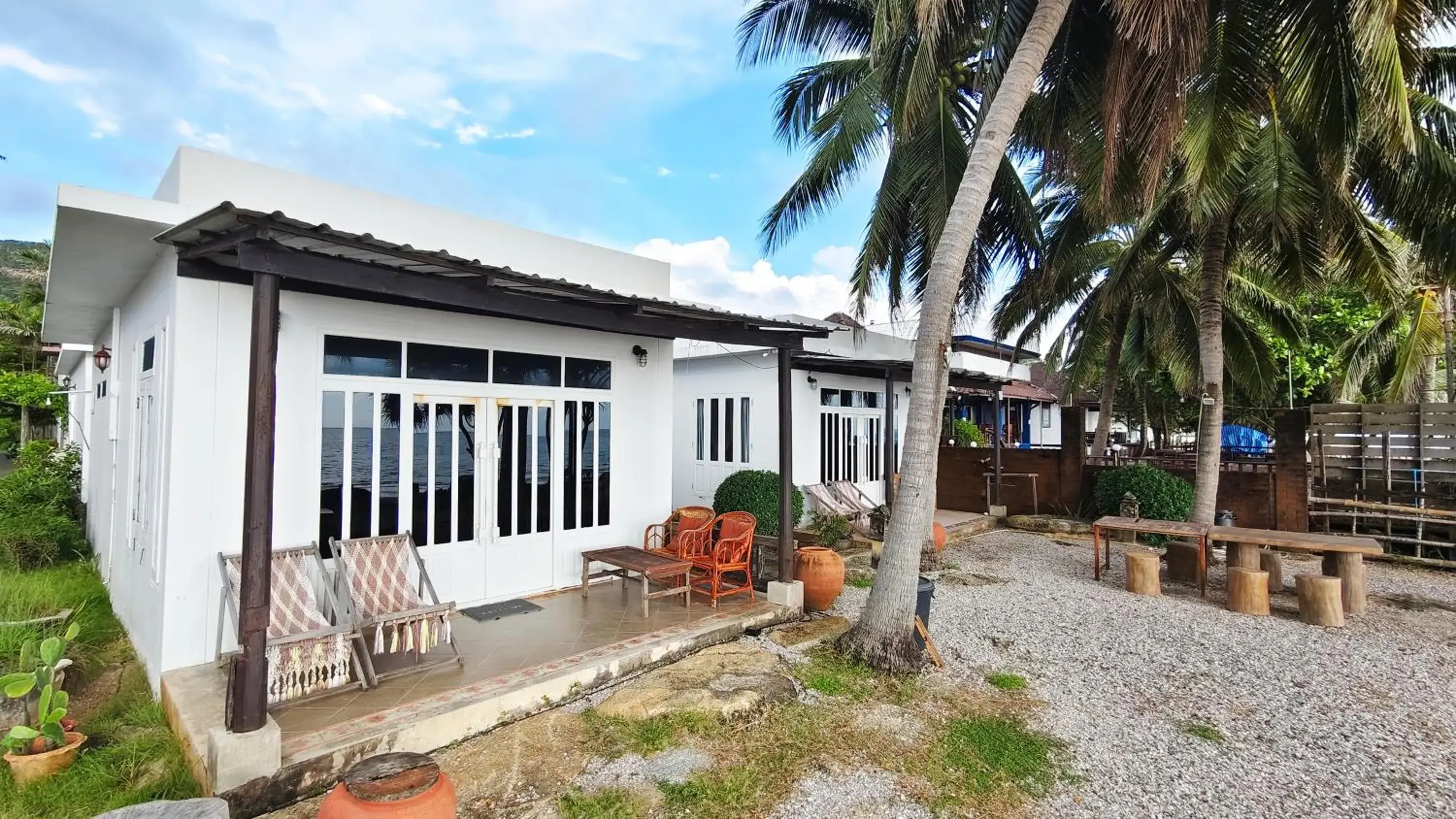 Property building in Baan Toom Village and Resort Property building in Baan Toom Village and Resort