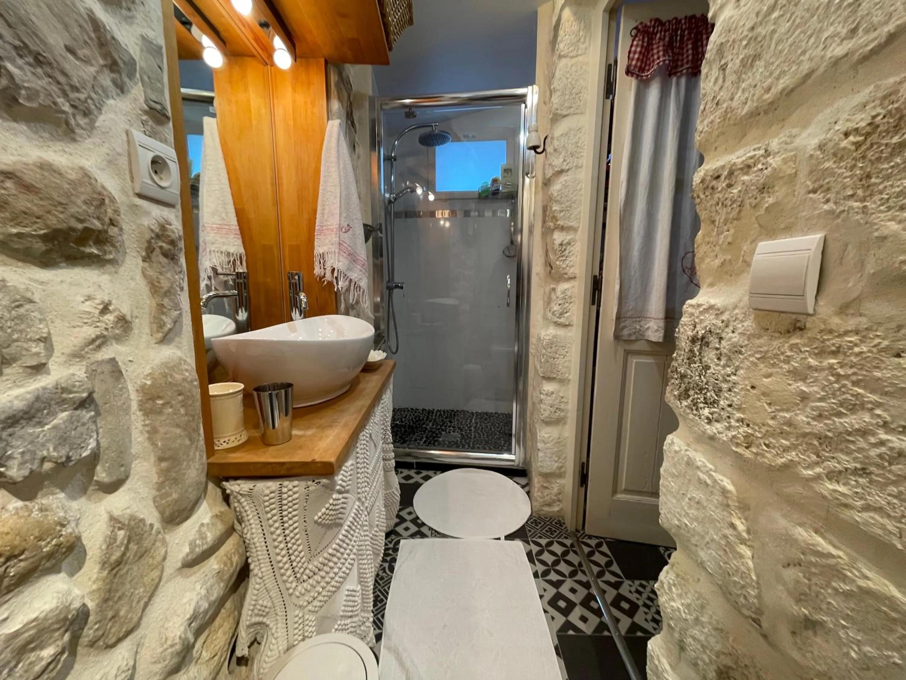 Bathroom in Le Duplex de Lapparan