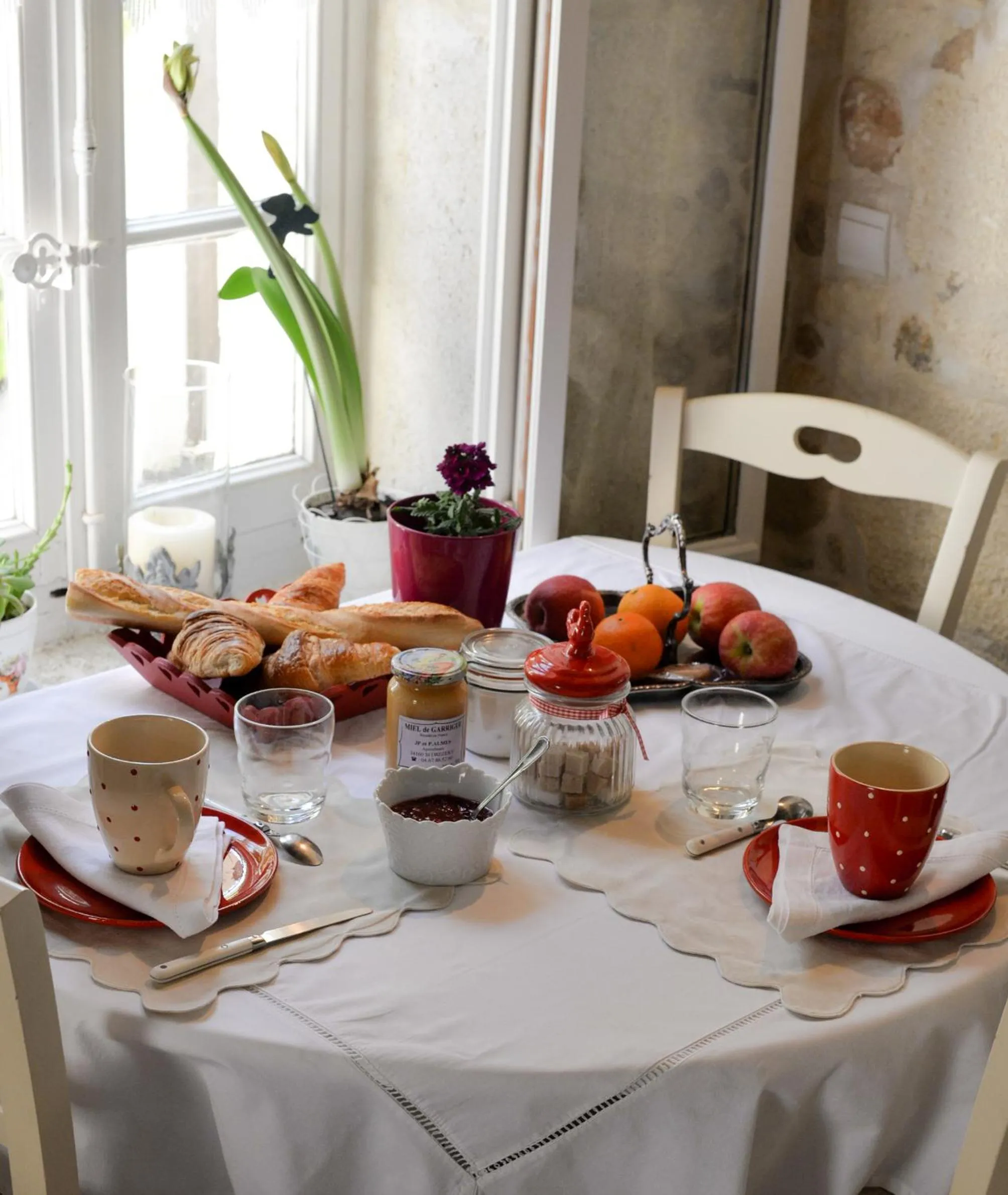 Food and drinks in Le Duplex de Lapparan