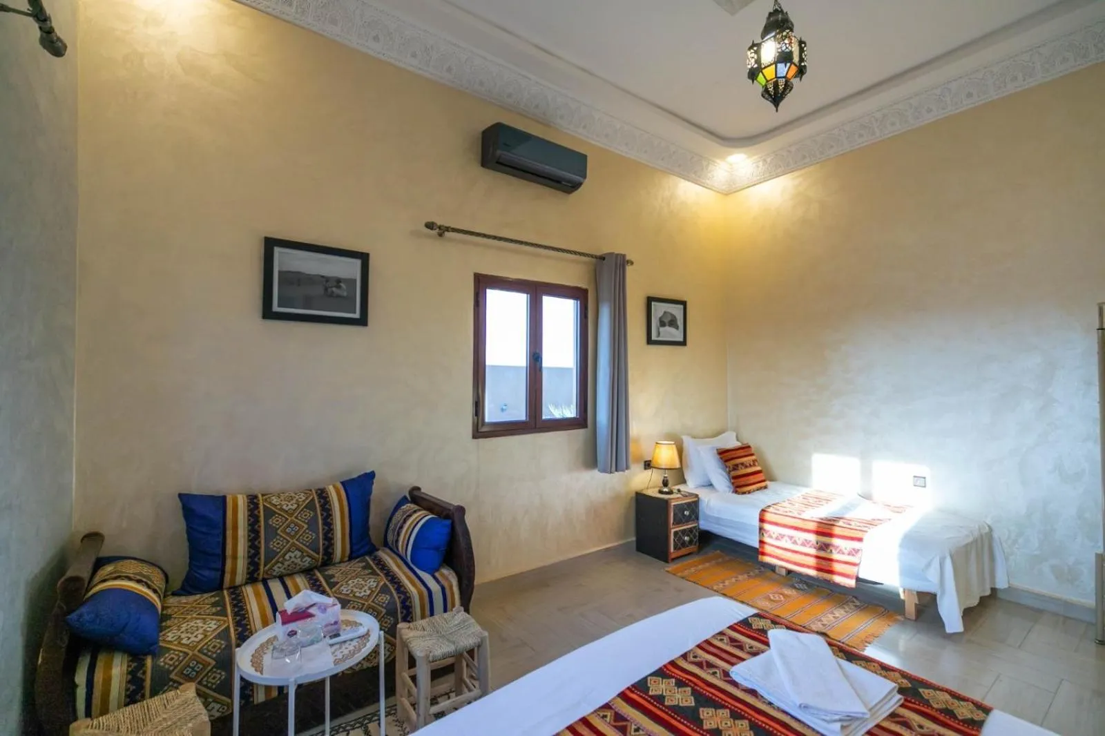 Property building, Bed in Hotel Berber Palace Merzouga