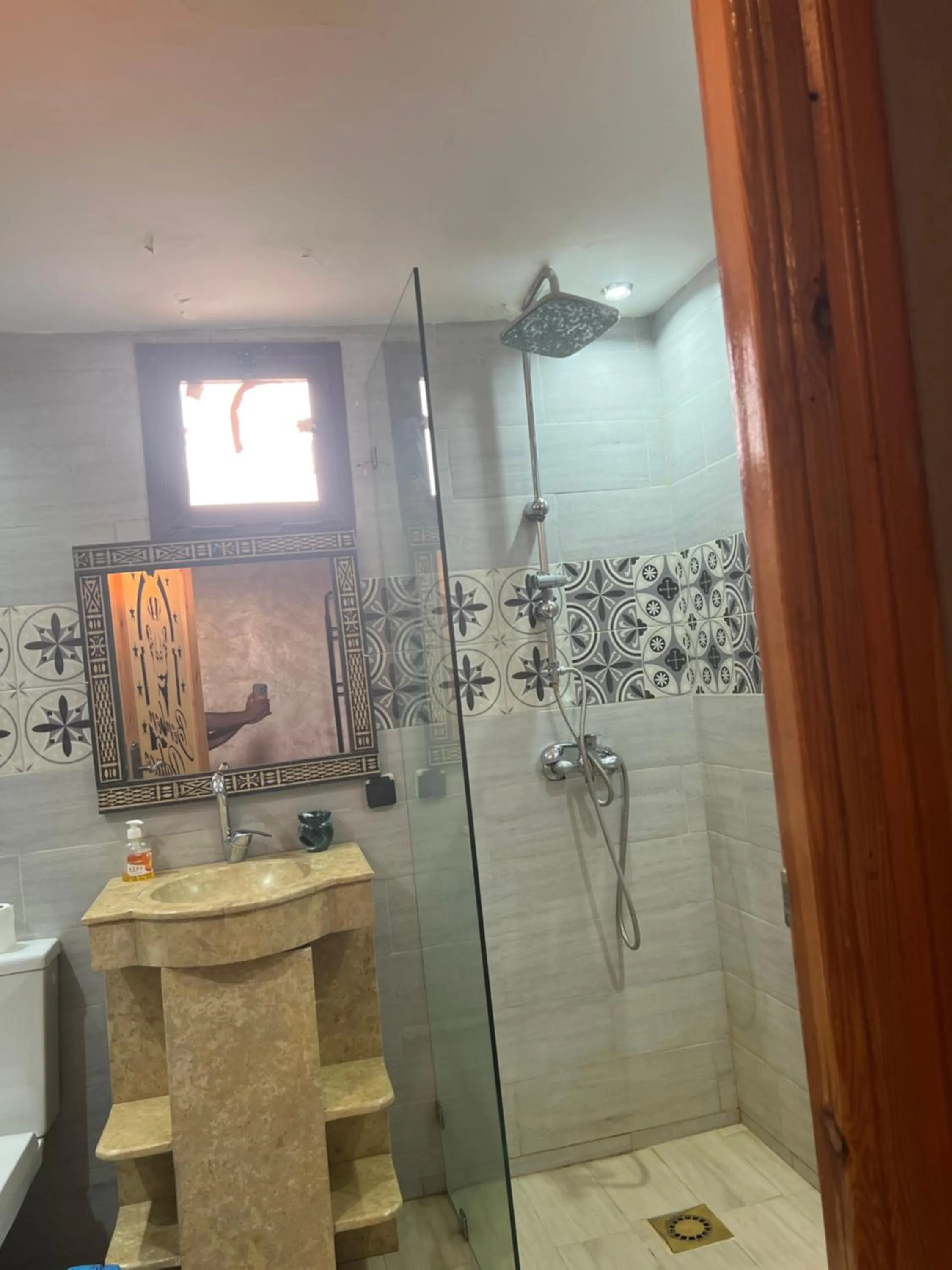 Shower in Hotel Berber Palace Merzouga