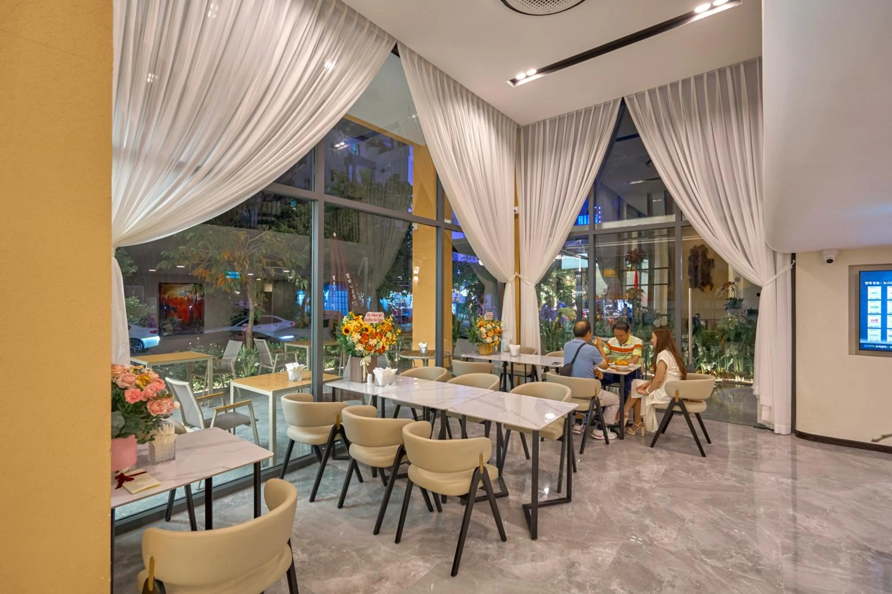 BALVENIE HOTEL Phu My Hung SECC