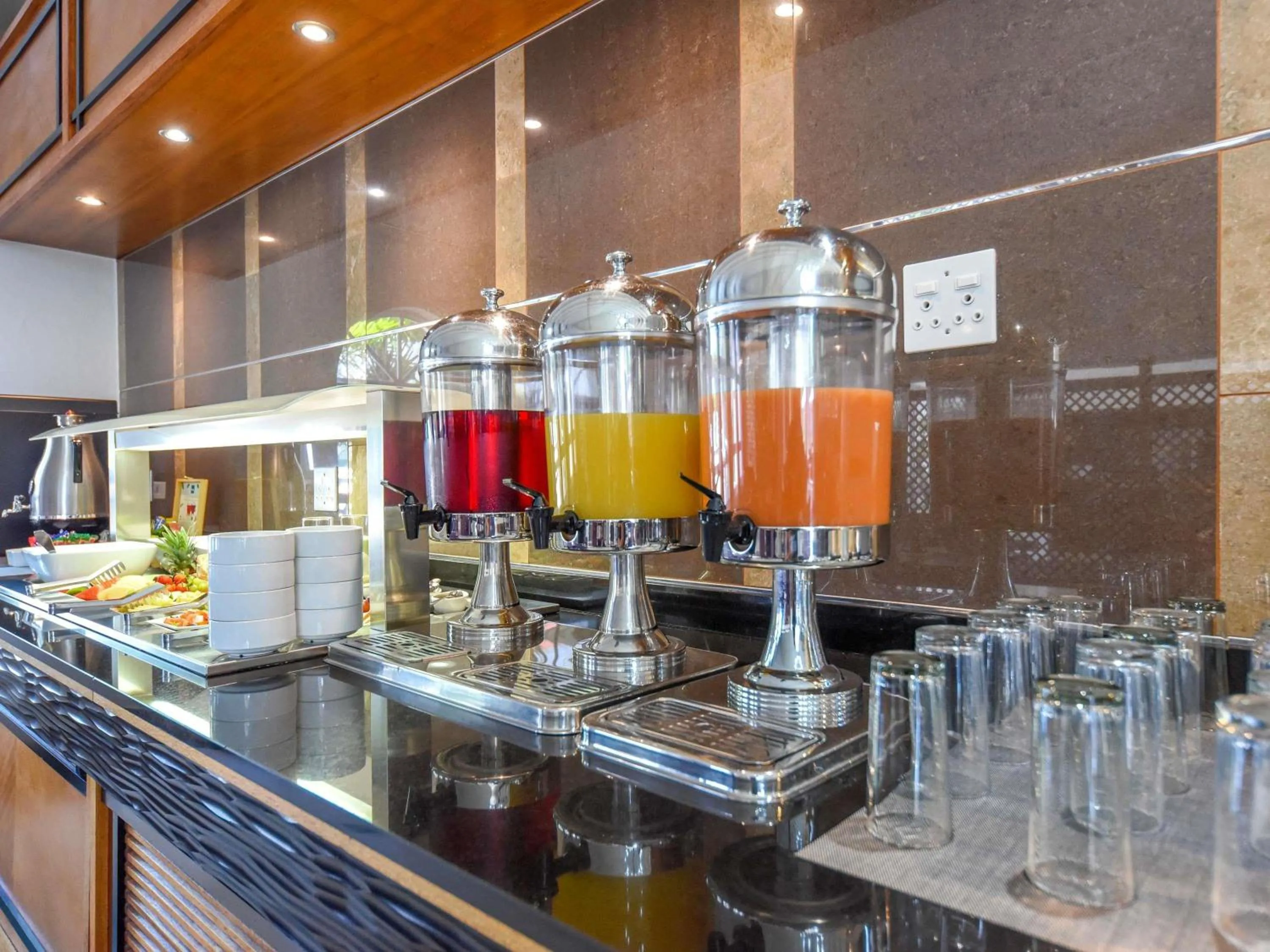 Breakfast in Mercure Johannesburg Randburg