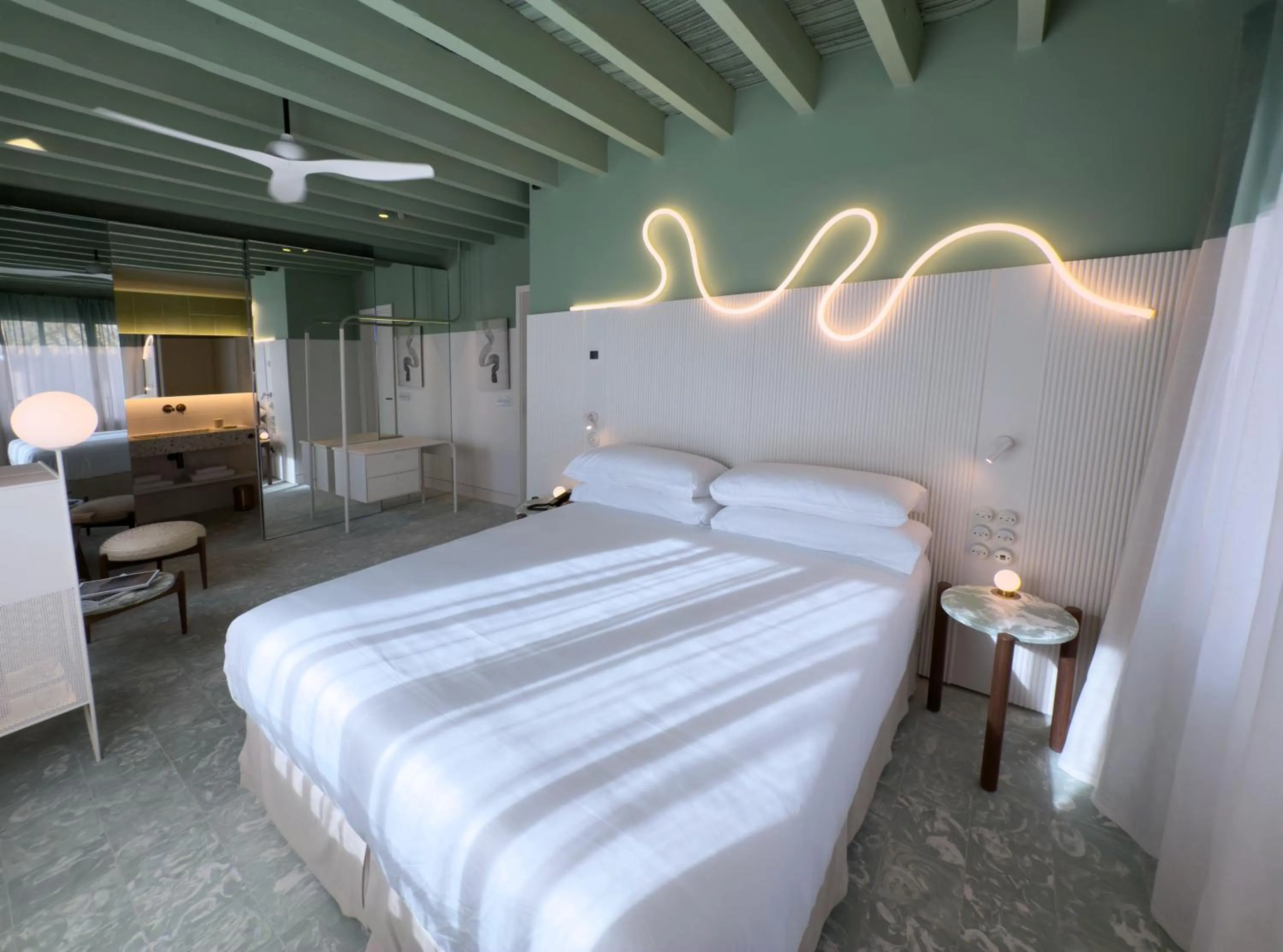 Bed in Terreno Barrio Hotel