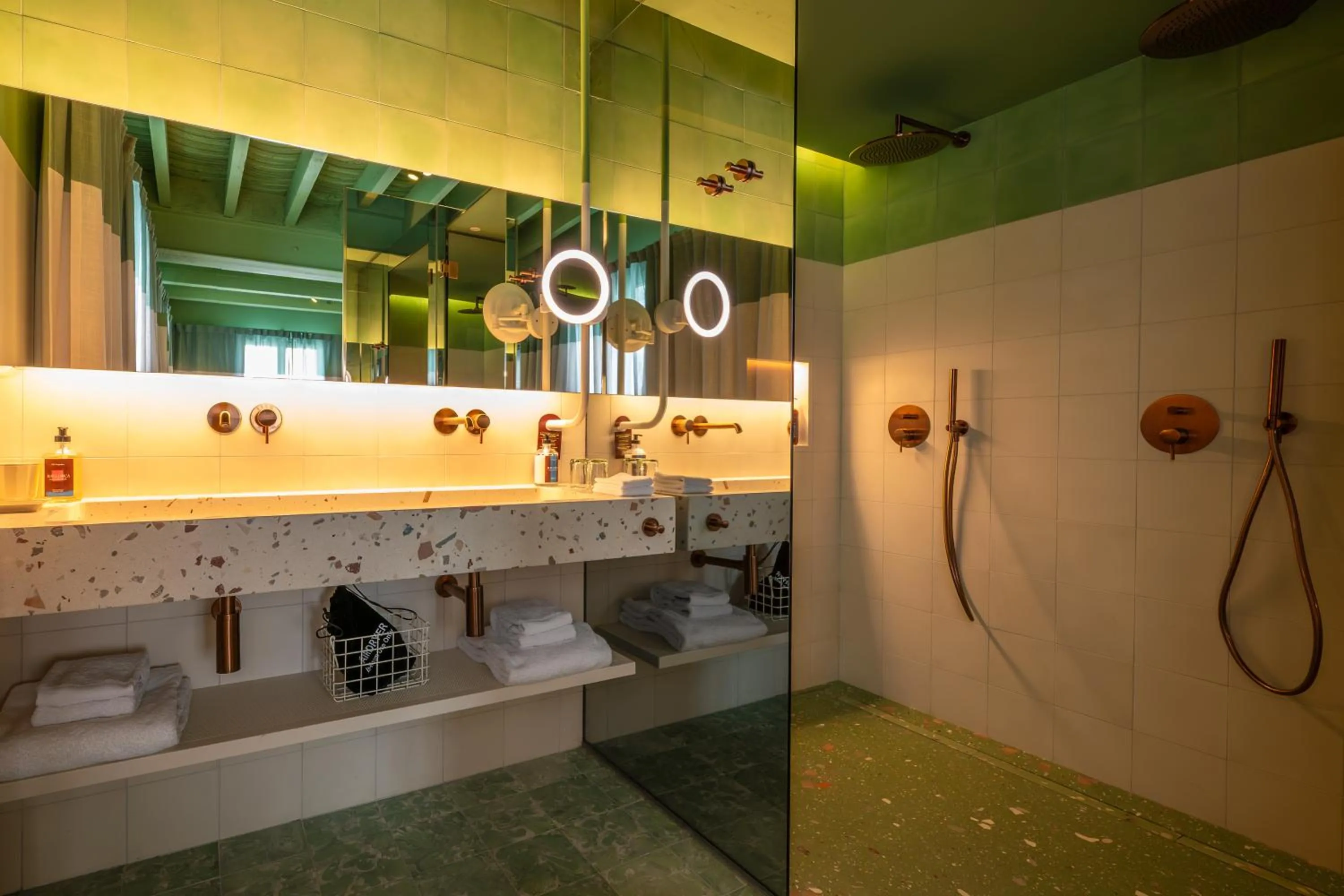 Bathroom in Terreno Barrio Hotel