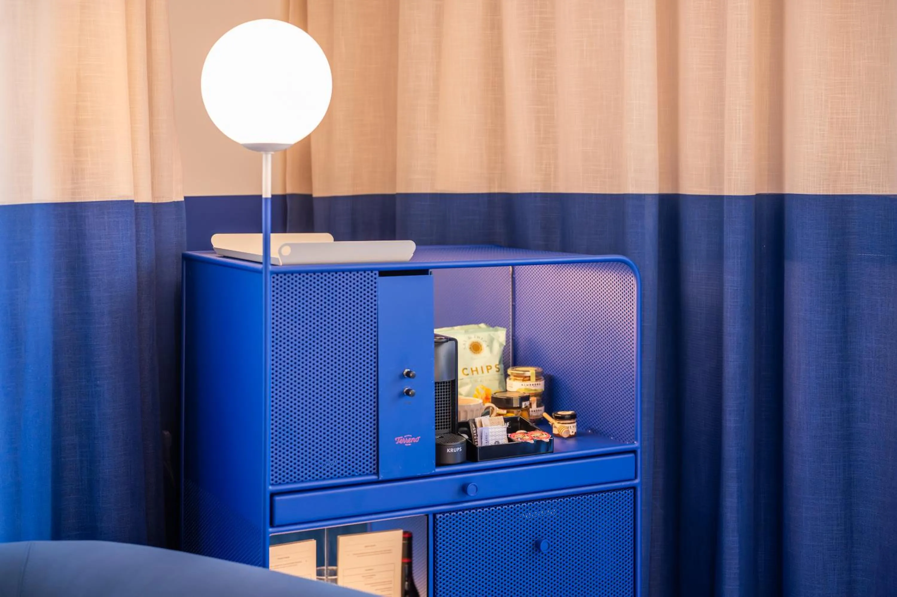 minibar in Terreno Barrio Hotel