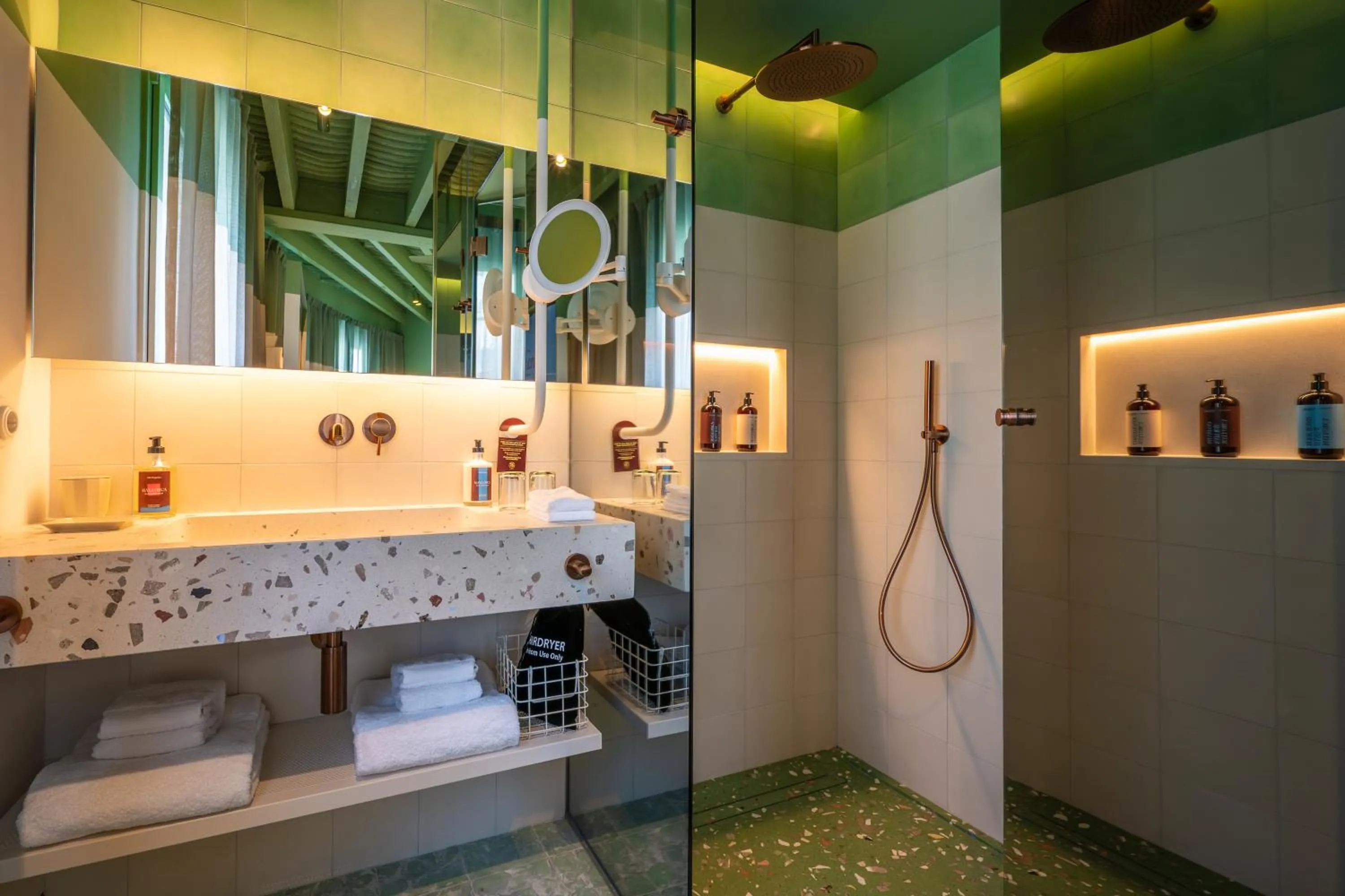 Bathroom in Terreno Barrio Hotel