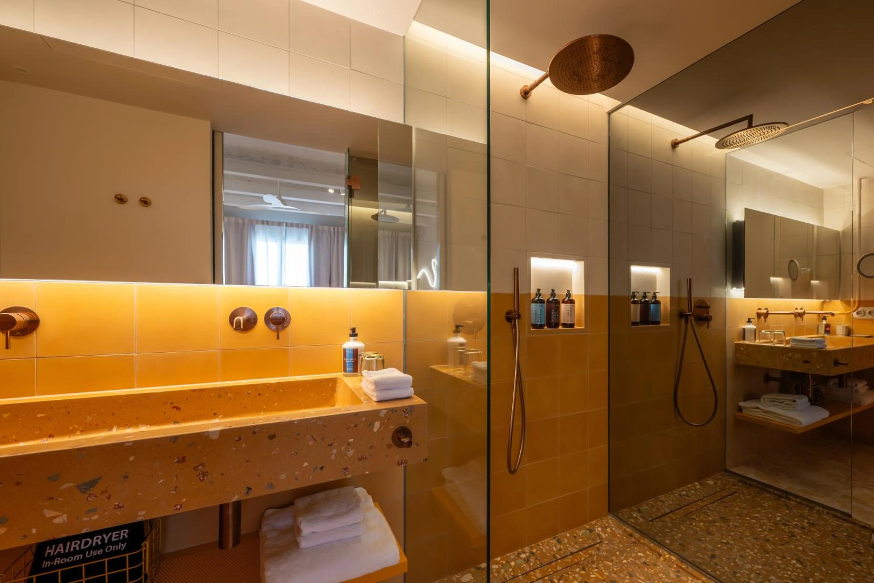 Bathroom in Terreno Barrio Hotel